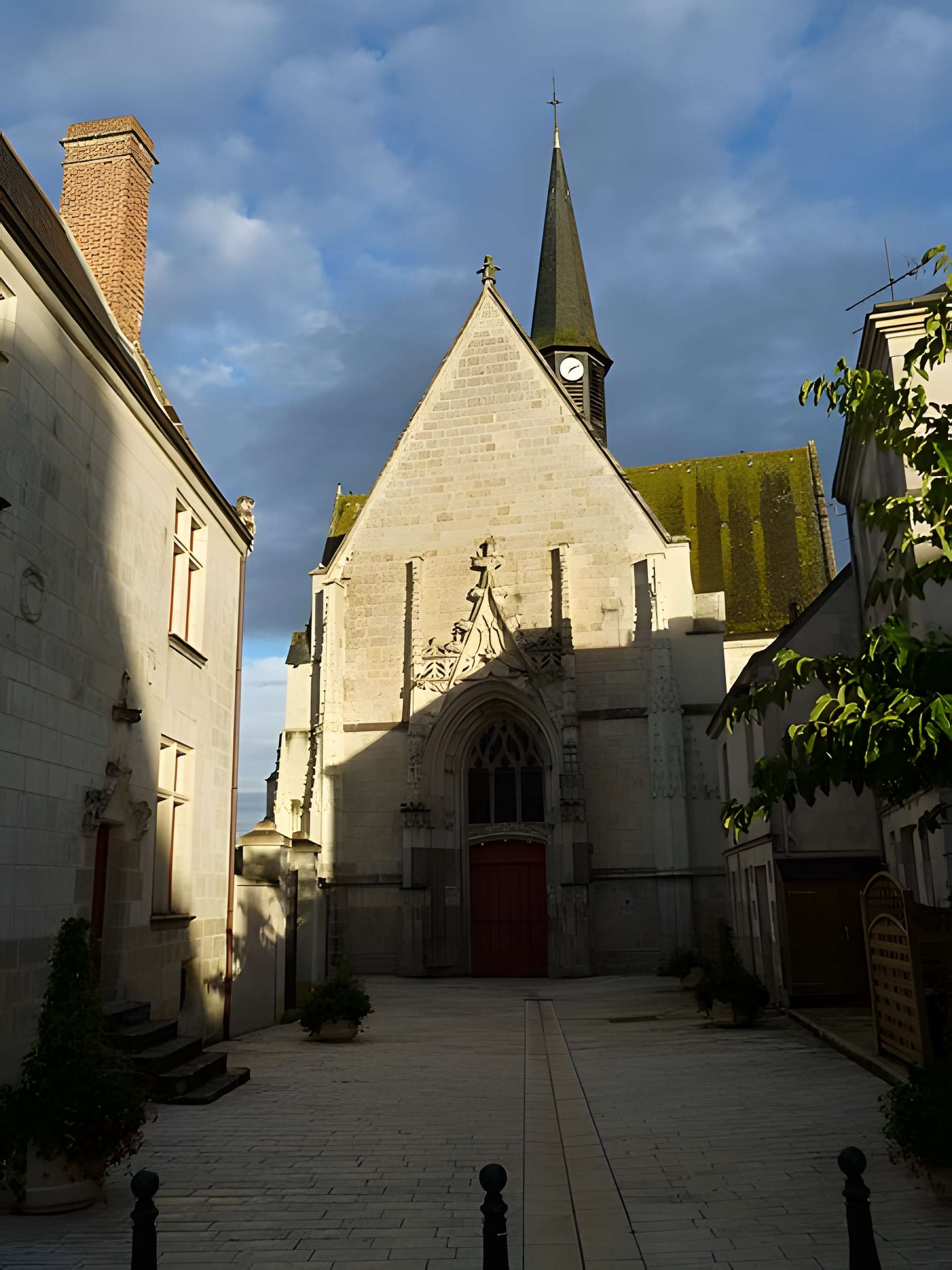 Église Saint-Catherine de Sainte-Catherine-de-Fierbois