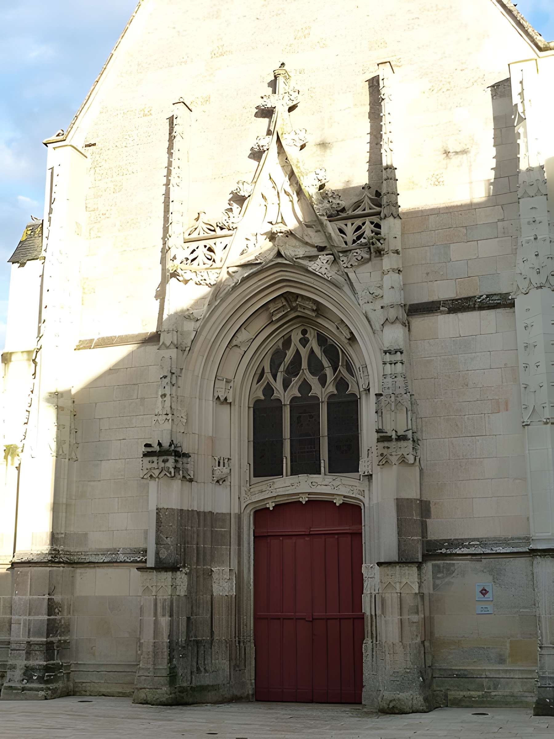 Église Saint-Catherine de Sainte-Catherine-de-Fierbois