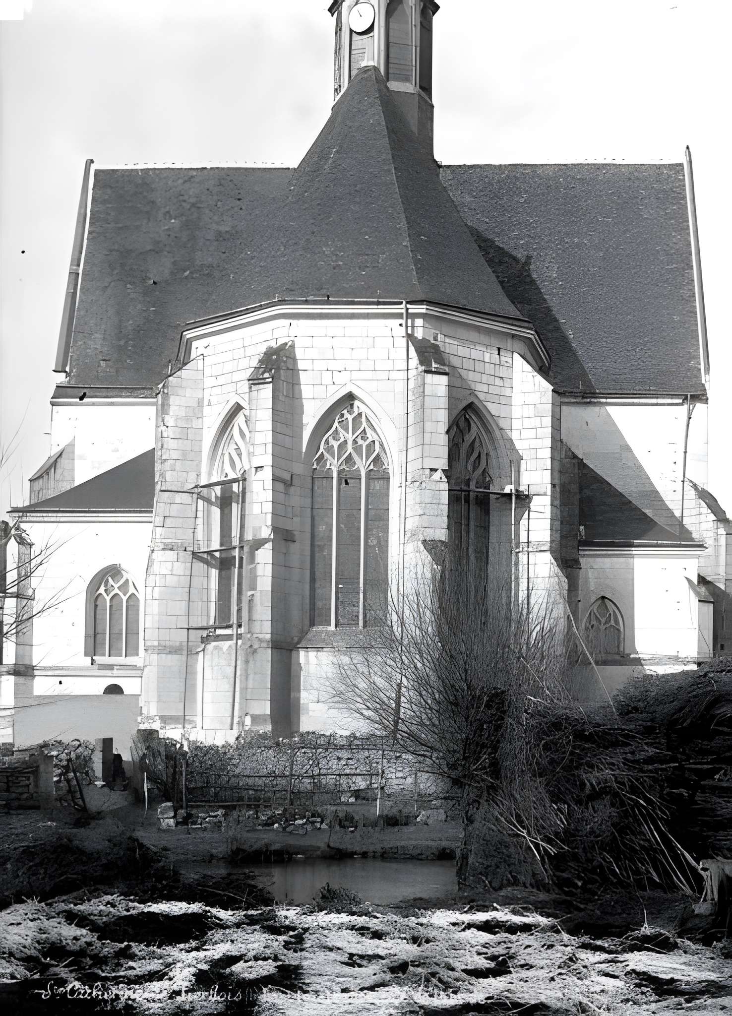 Église Saint-Catherine de Sainte-Catherine-de-Fierbois