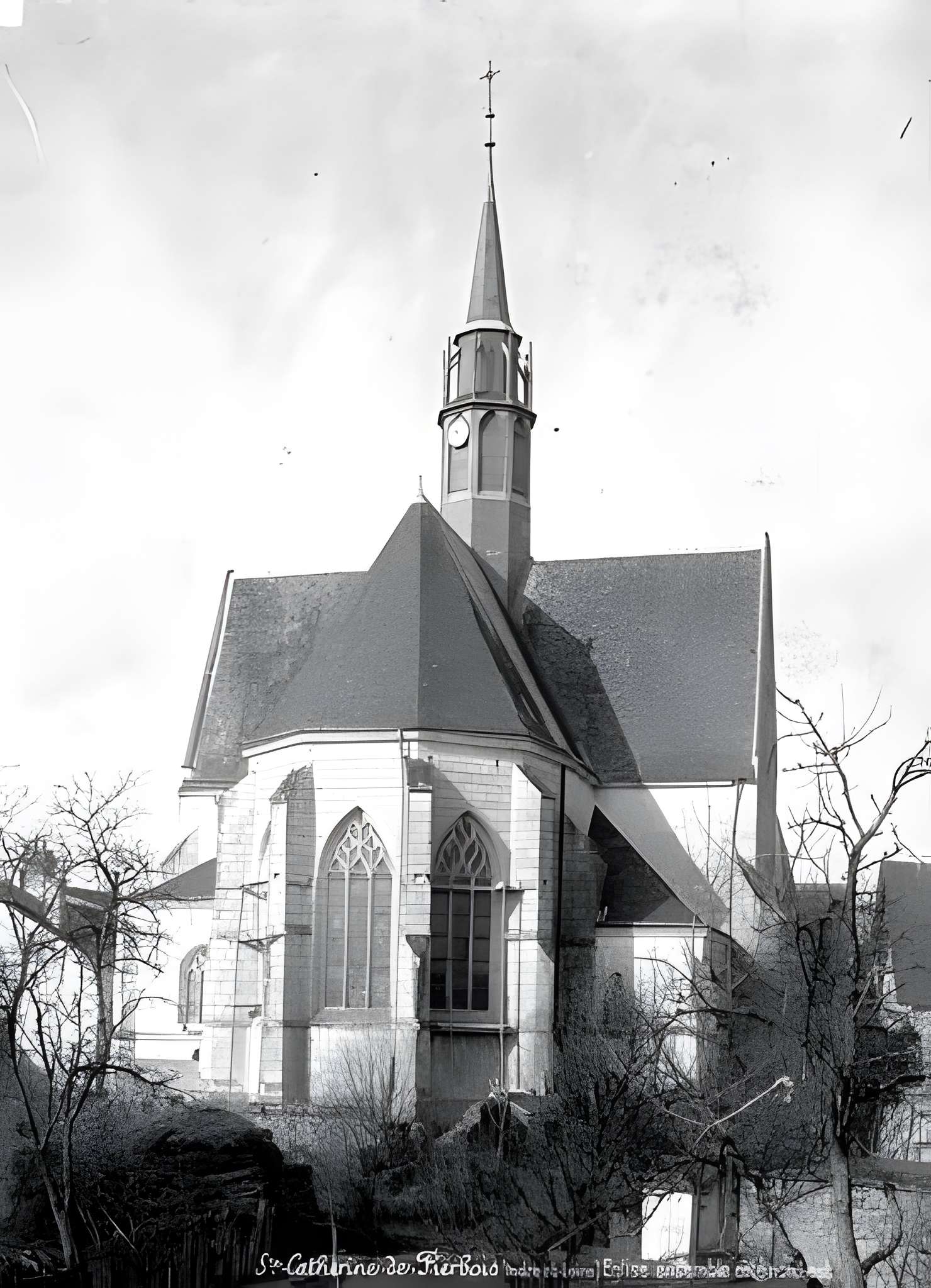 Église Saint-Catherine de Sainte-Catherine-de-Fierbois