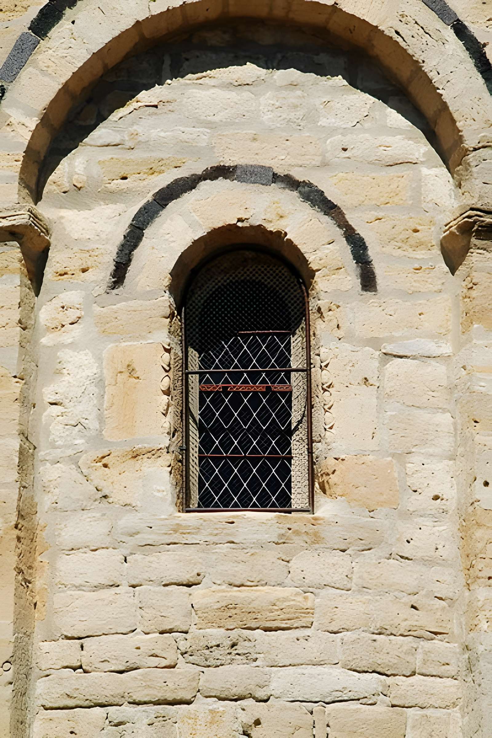 Église Saint-Jean-l'Évangéliste d'Ouveillan