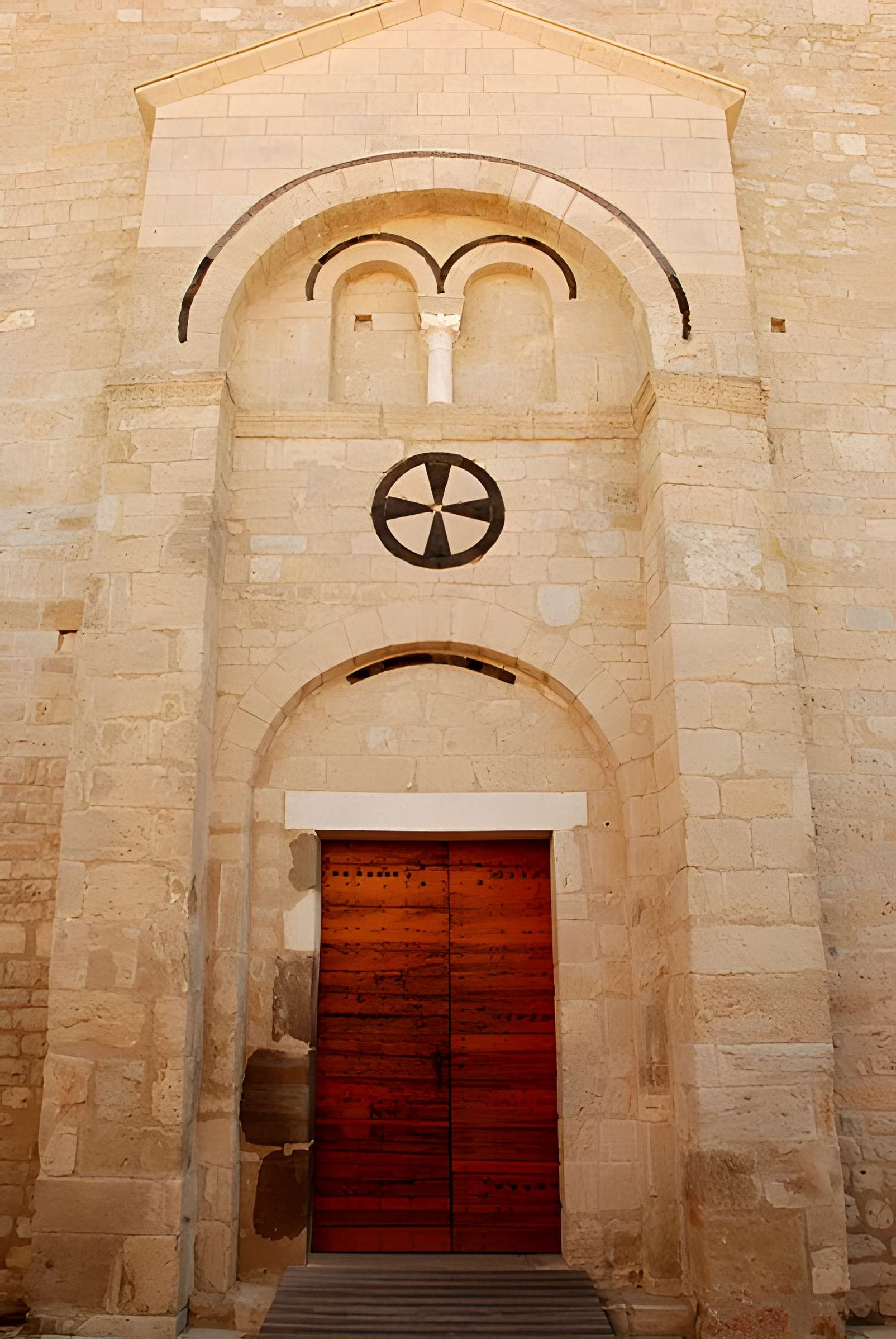 Église Saint-Jean-l'Évangéliste d'Ouveillan