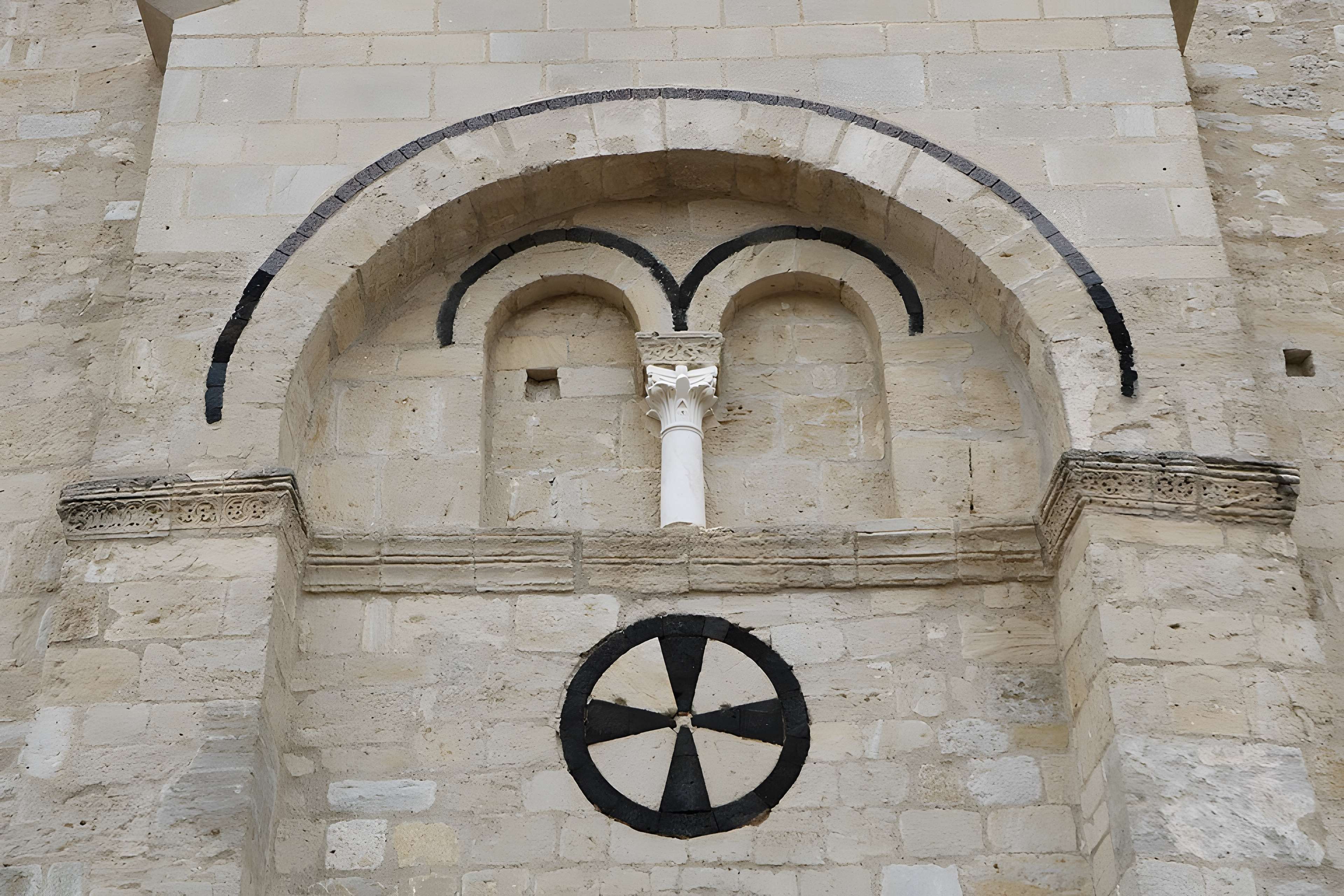 Église Saint-Jean-l'Évangéliste d'Ouveillan