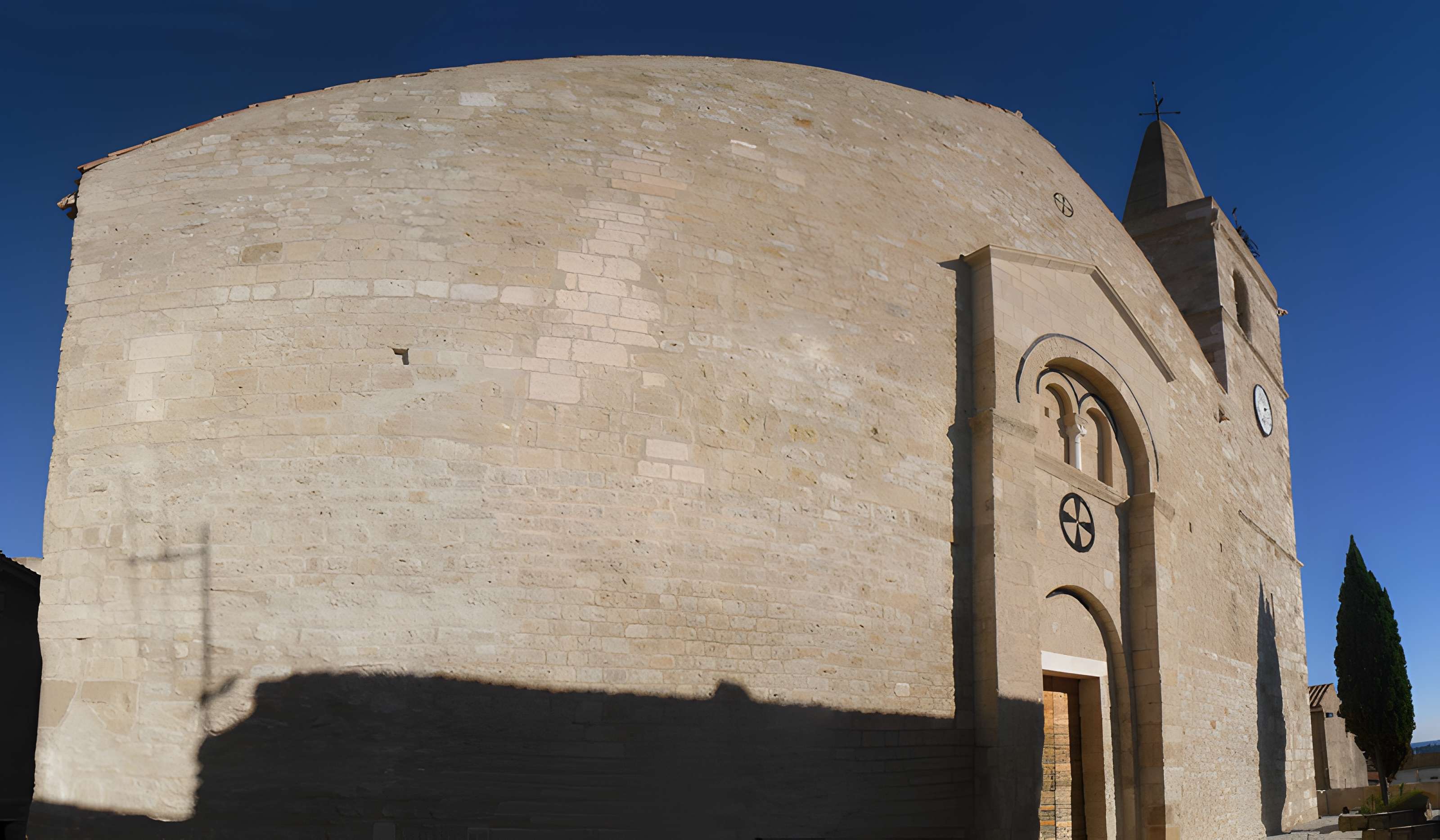 Église Saint-Jean-l'Évangéliste d'Ouveillan