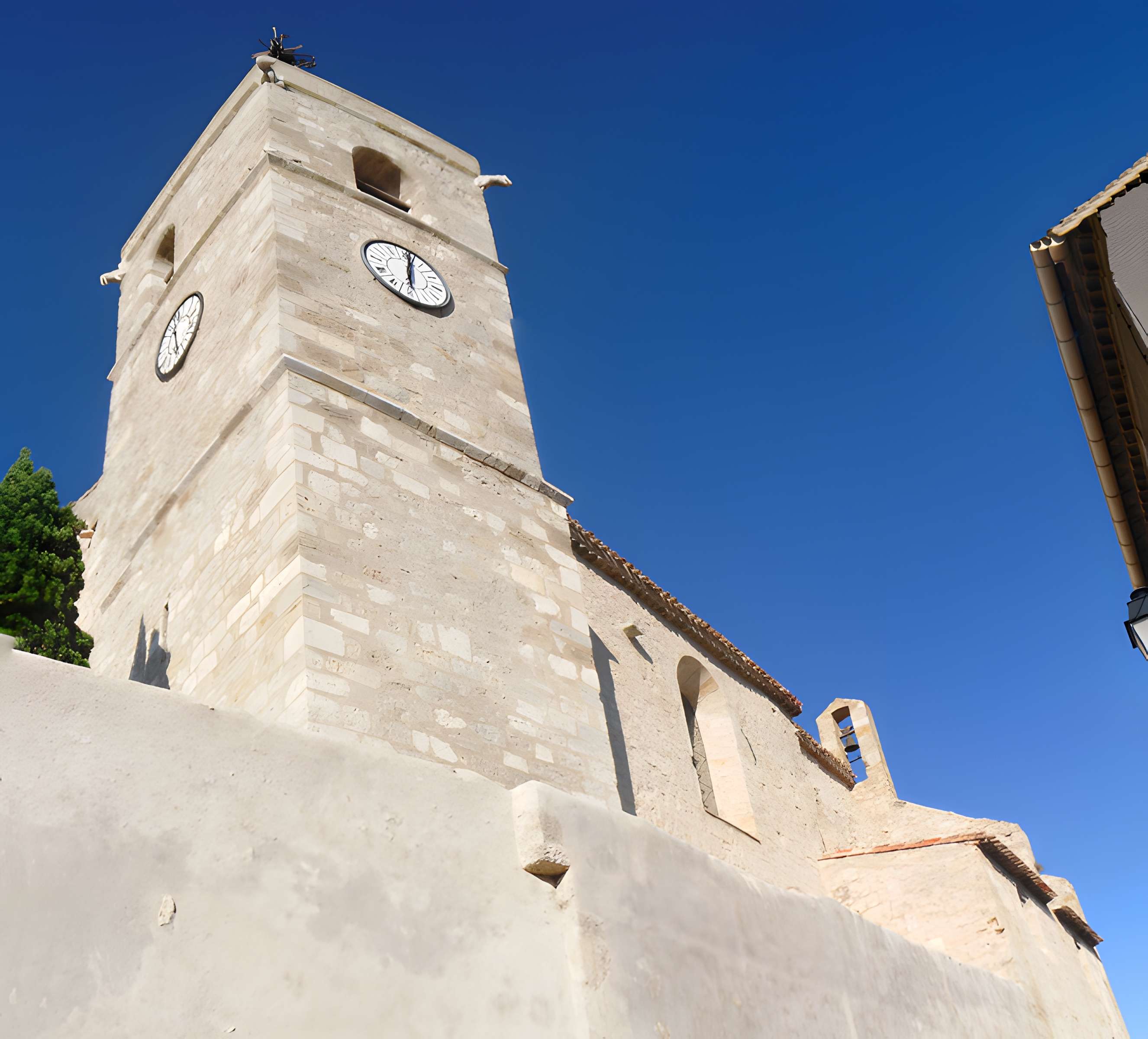 Église Saint-Jean-l'Évangéliste d'Ouveillan
