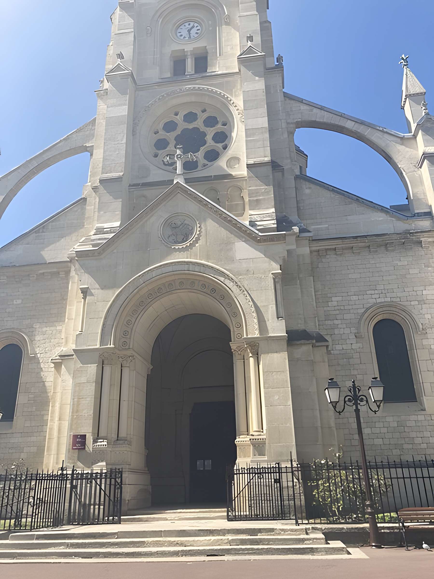 Église Saint-Clodoald de Saint-Cloud