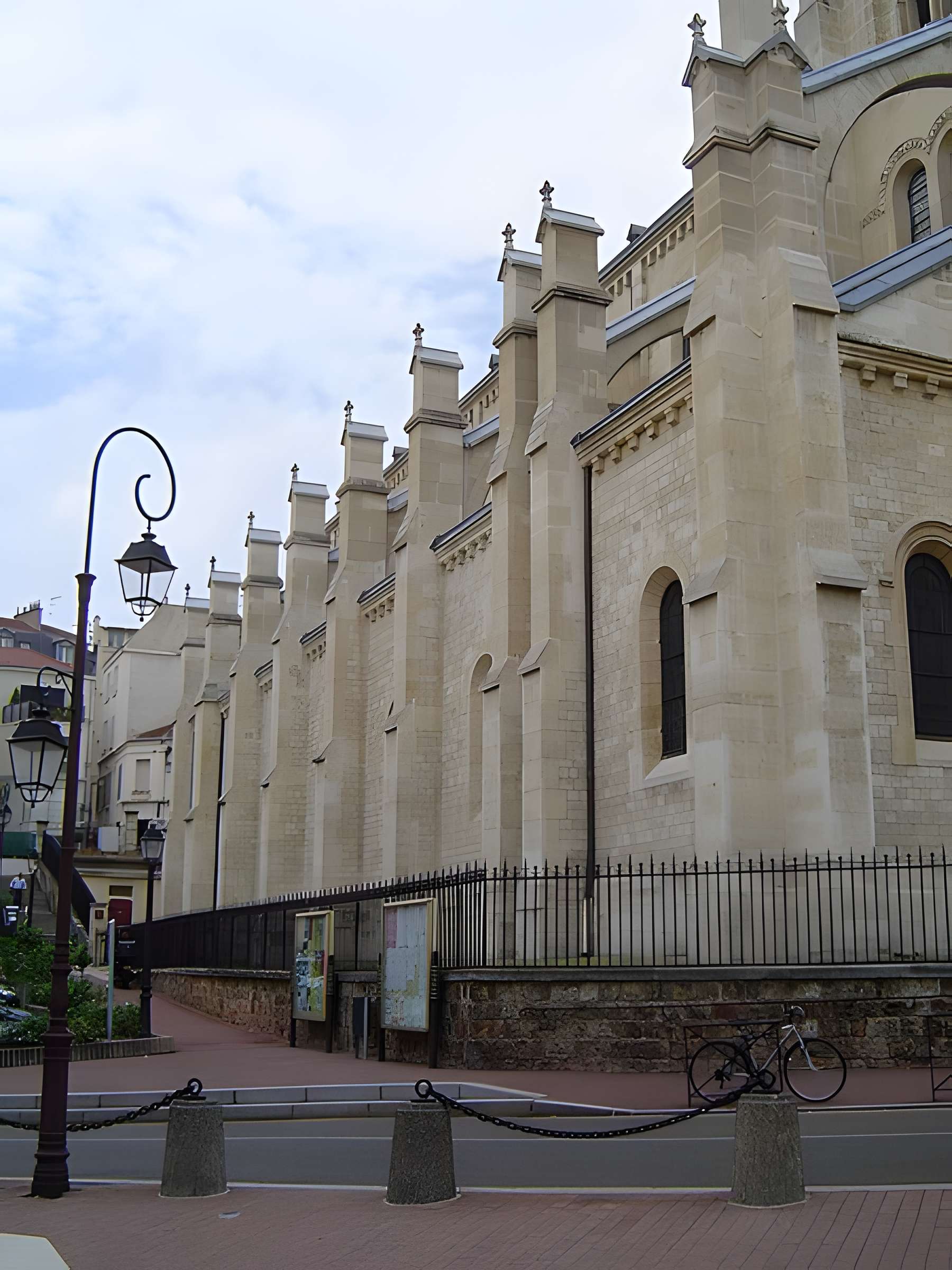 Église Saint-Clodoald de Saint-Cloud