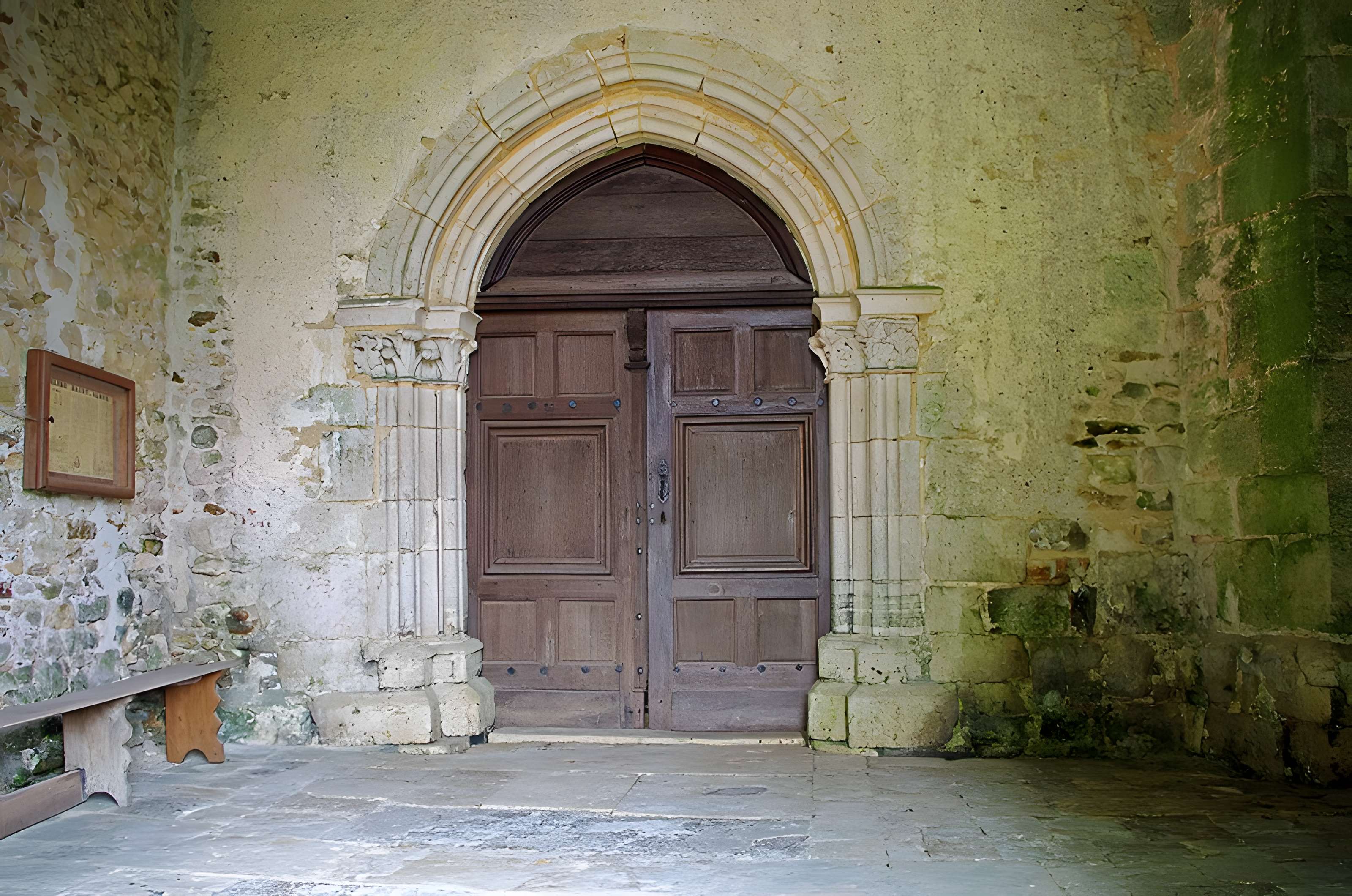 Église Saint-Cloud de Rhodon