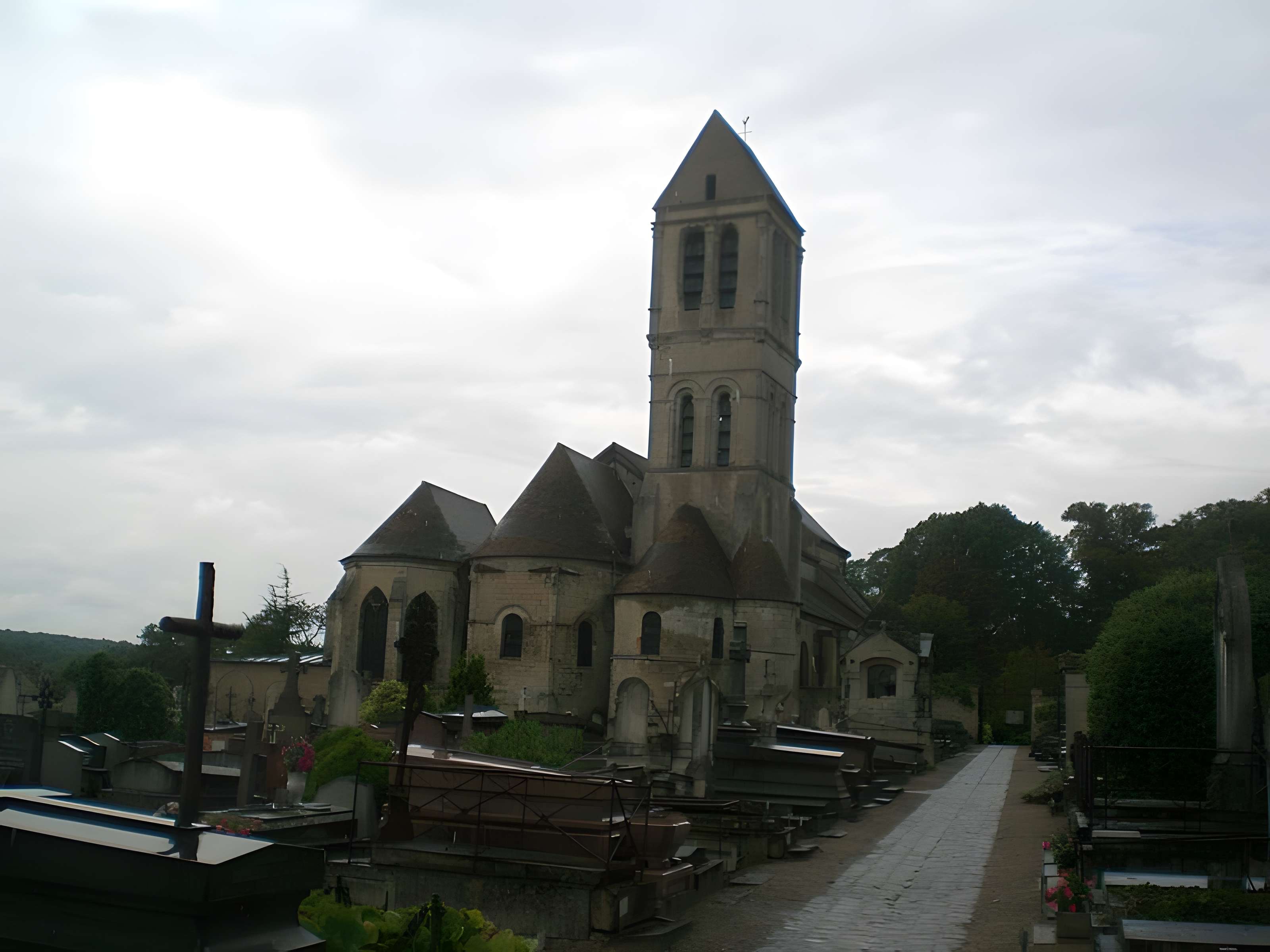 Église Saint-Côme-Saint-Damien de Luzarches