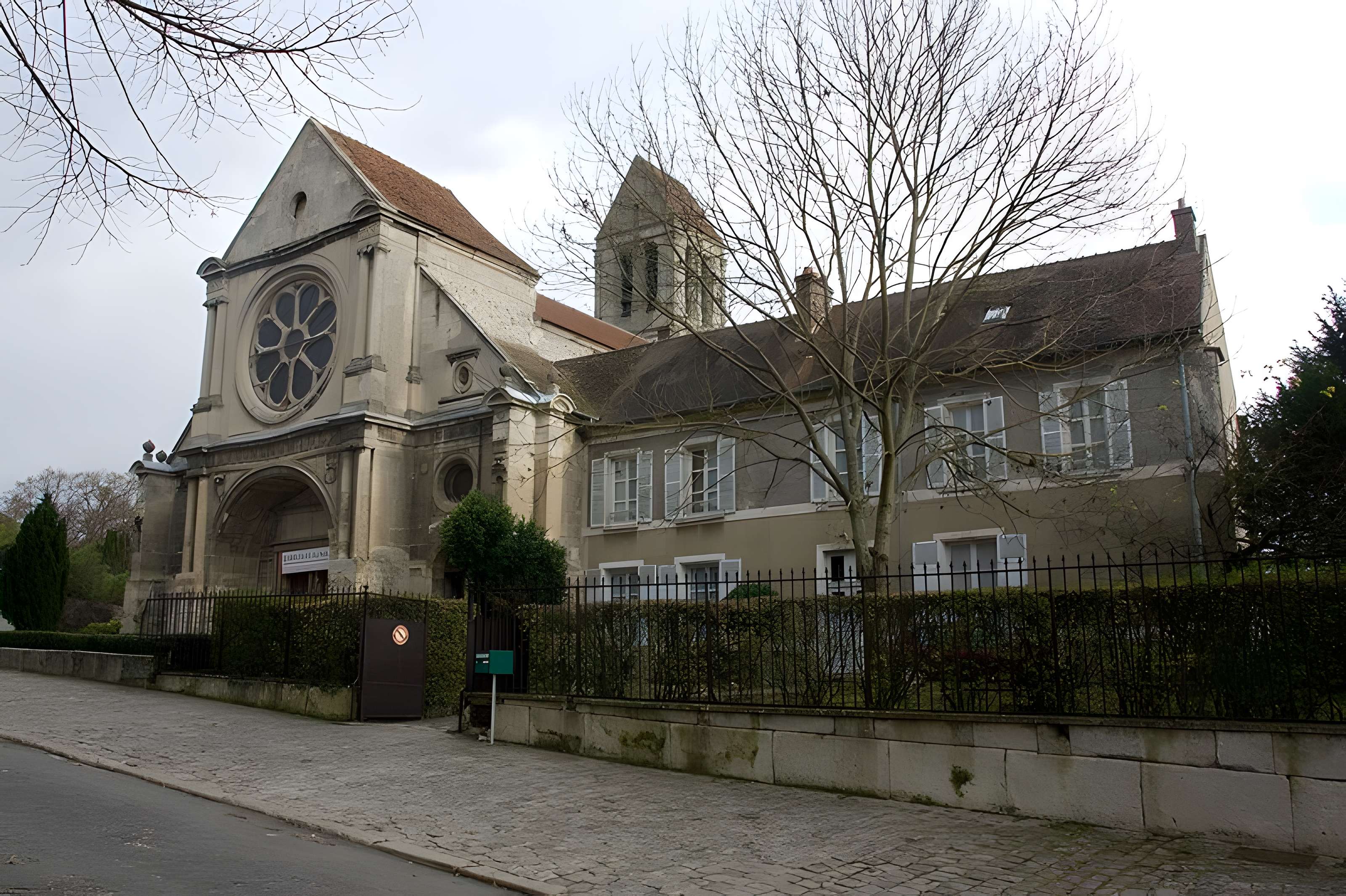 Église Saint-Côme-Saint-Damien de Luzarches