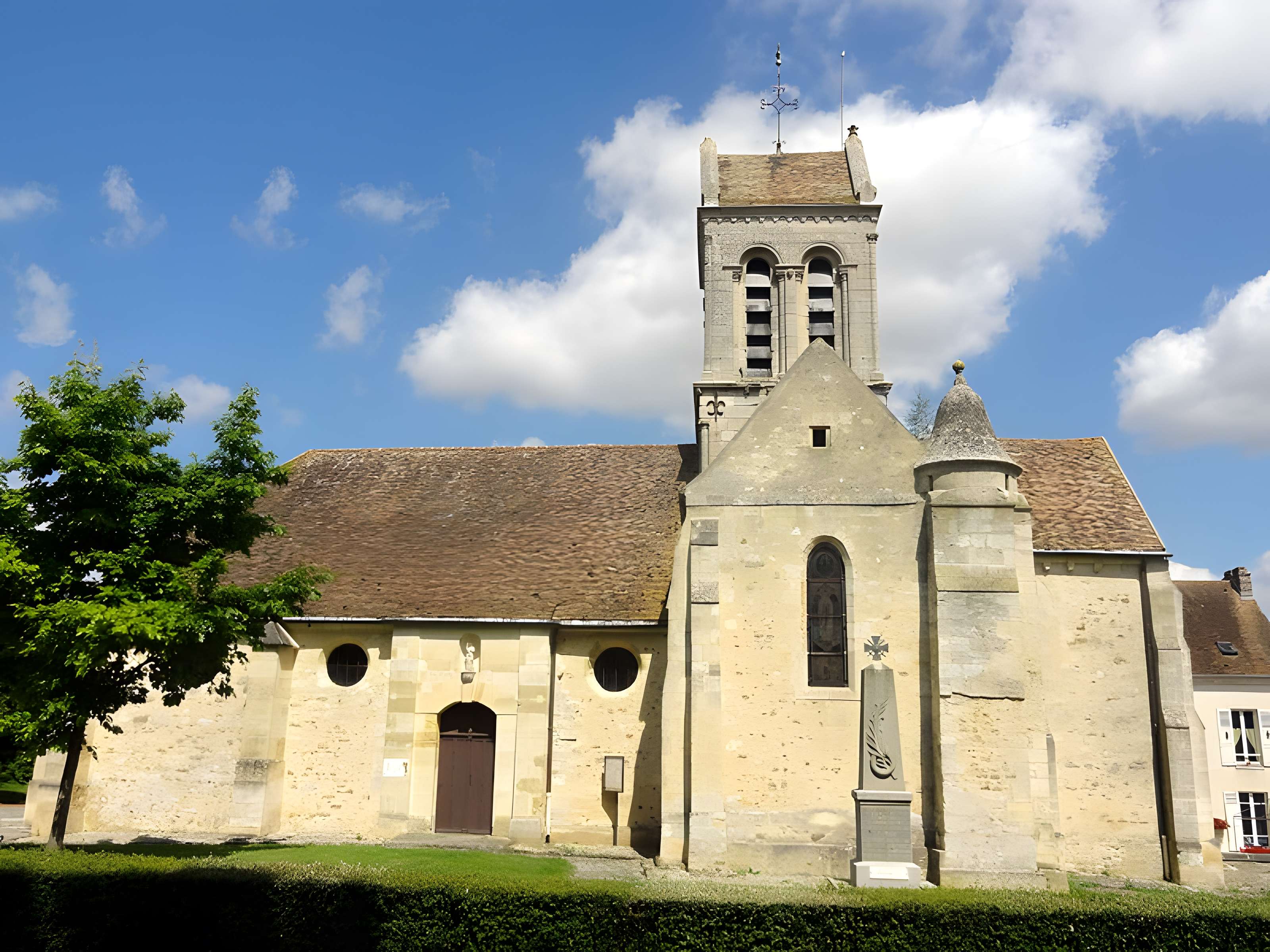 Église Saint-Crépin-Saint-Crépinien de Bréançon
