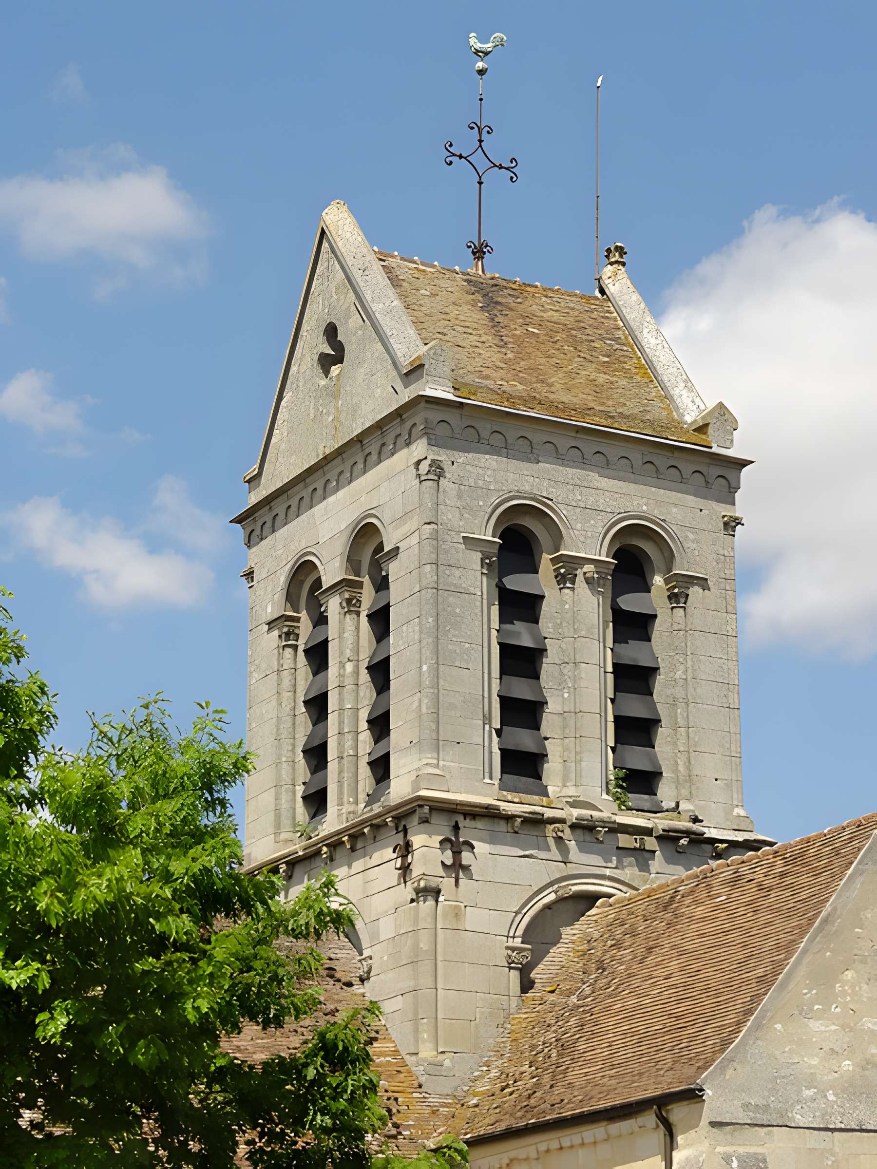 Église Saint-Crépin-Saint-Crépinien de Bréançon