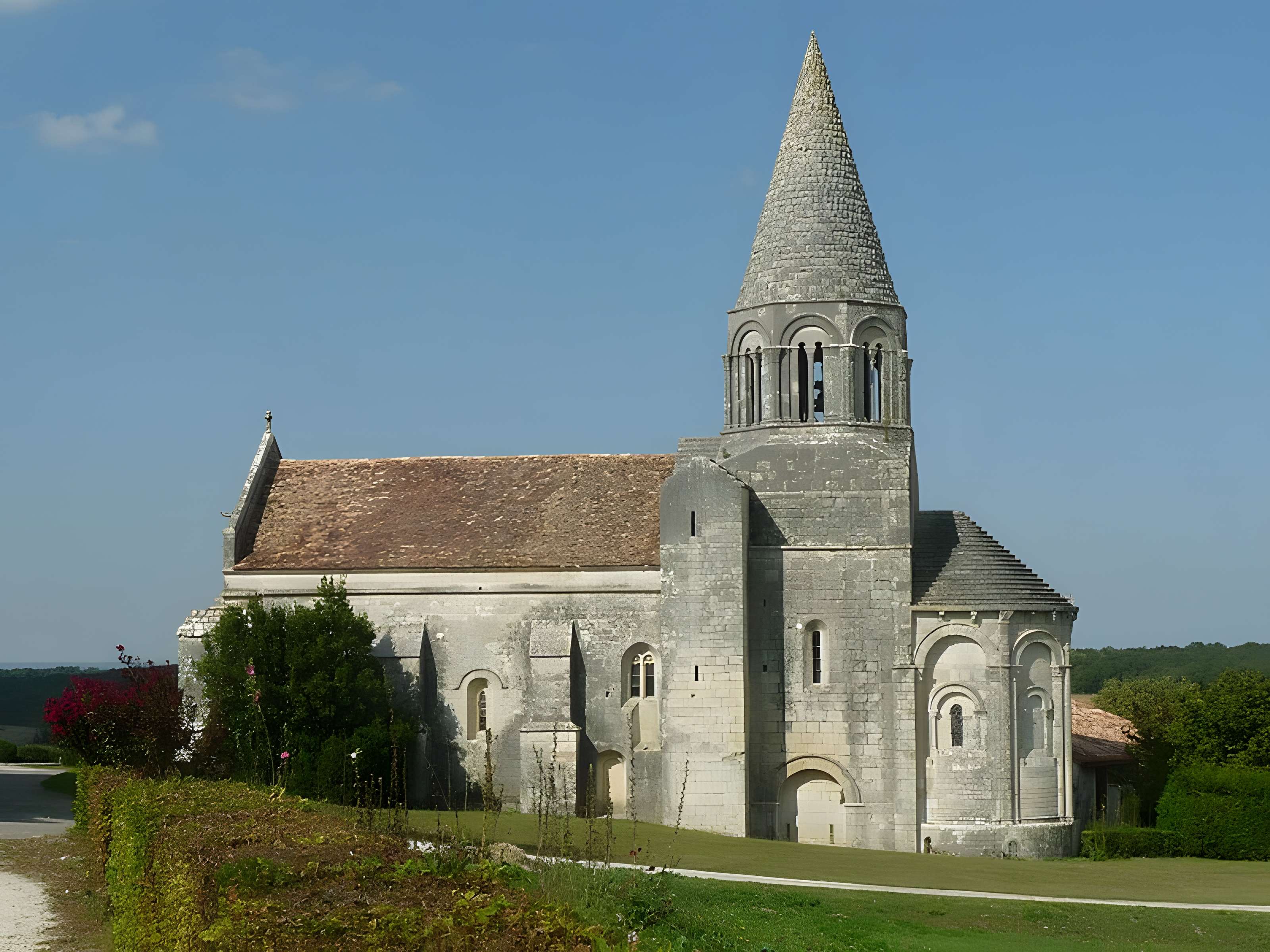Église Saint-Cybard de Plassac