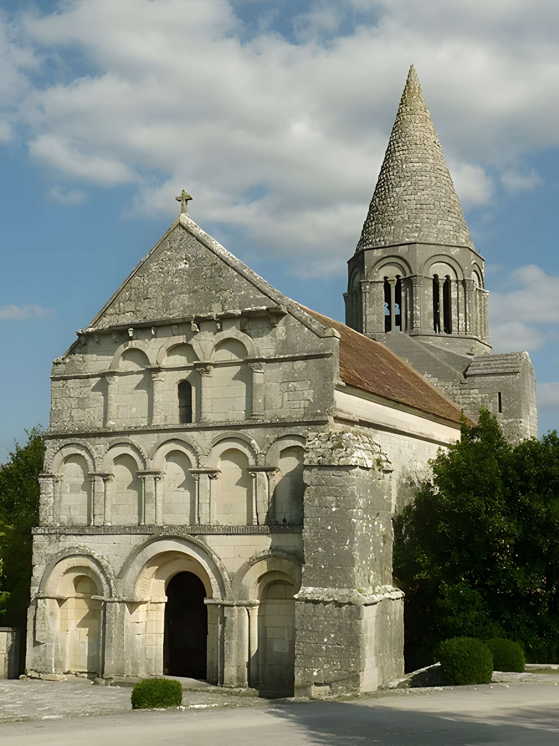 Église Saint-Cybard de Plassac