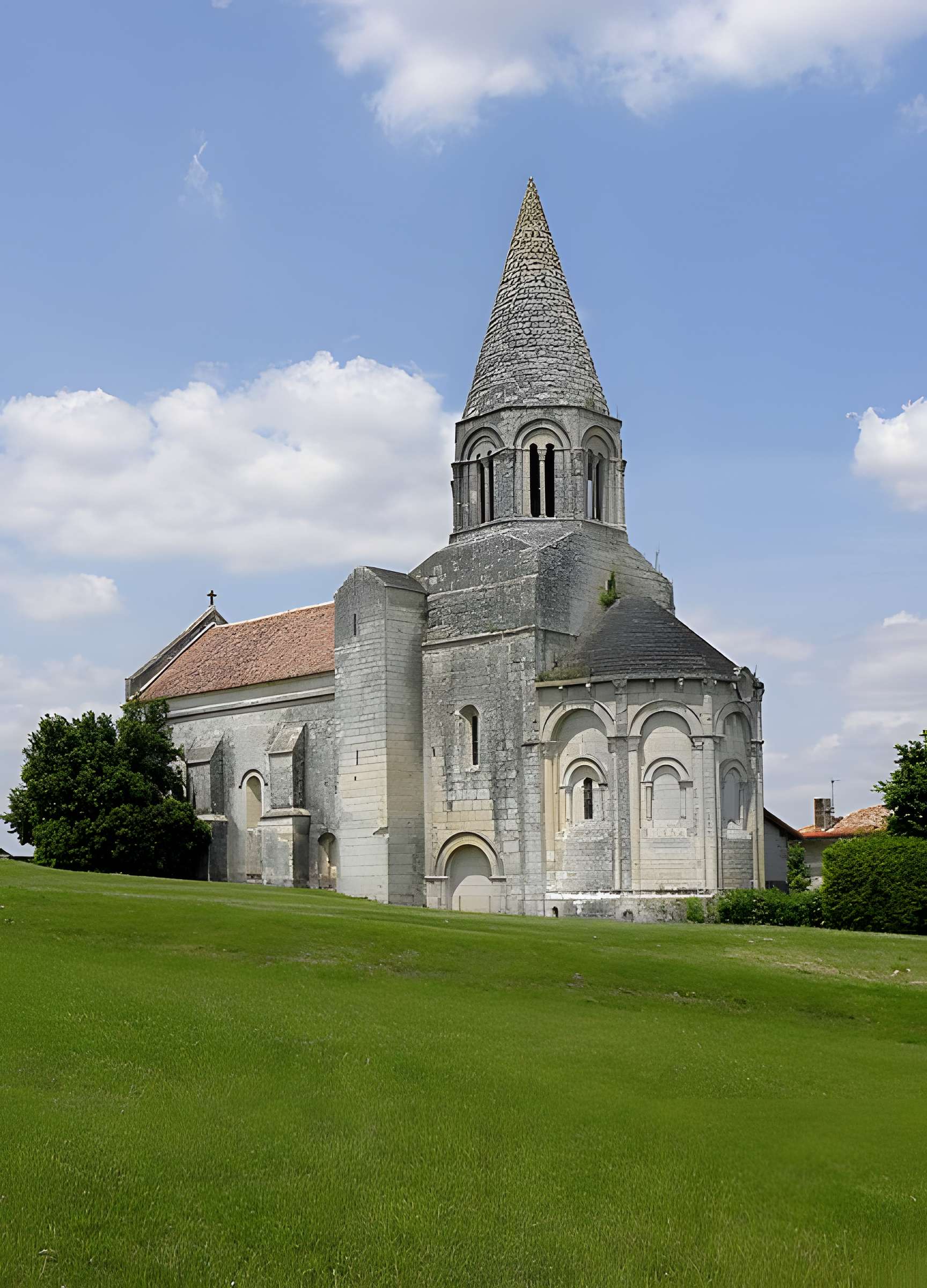 Église Saint-Cybard de Plassac