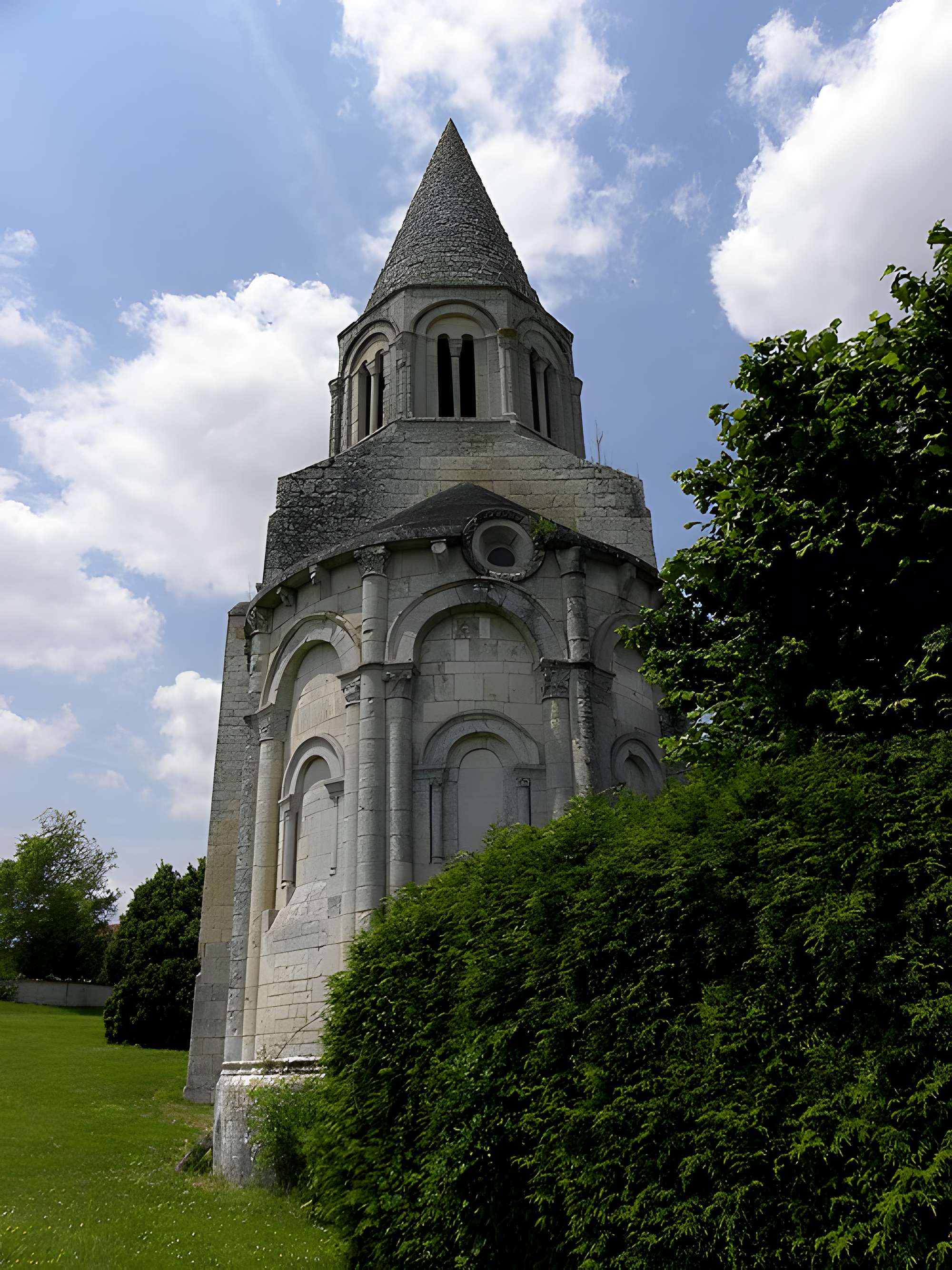 Église Saint-Cybard de Plassac