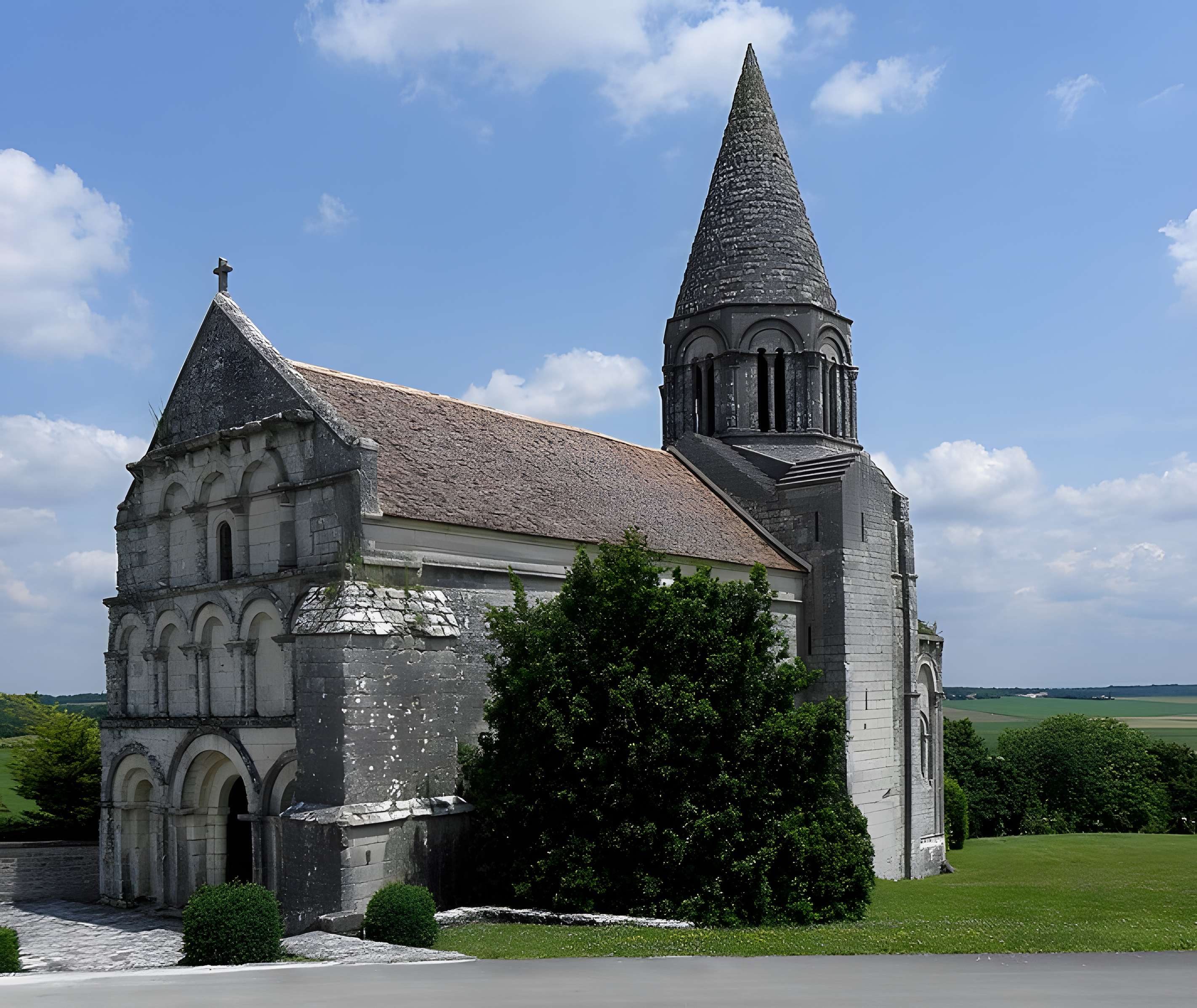 Église Saint-Cybard de Plassac