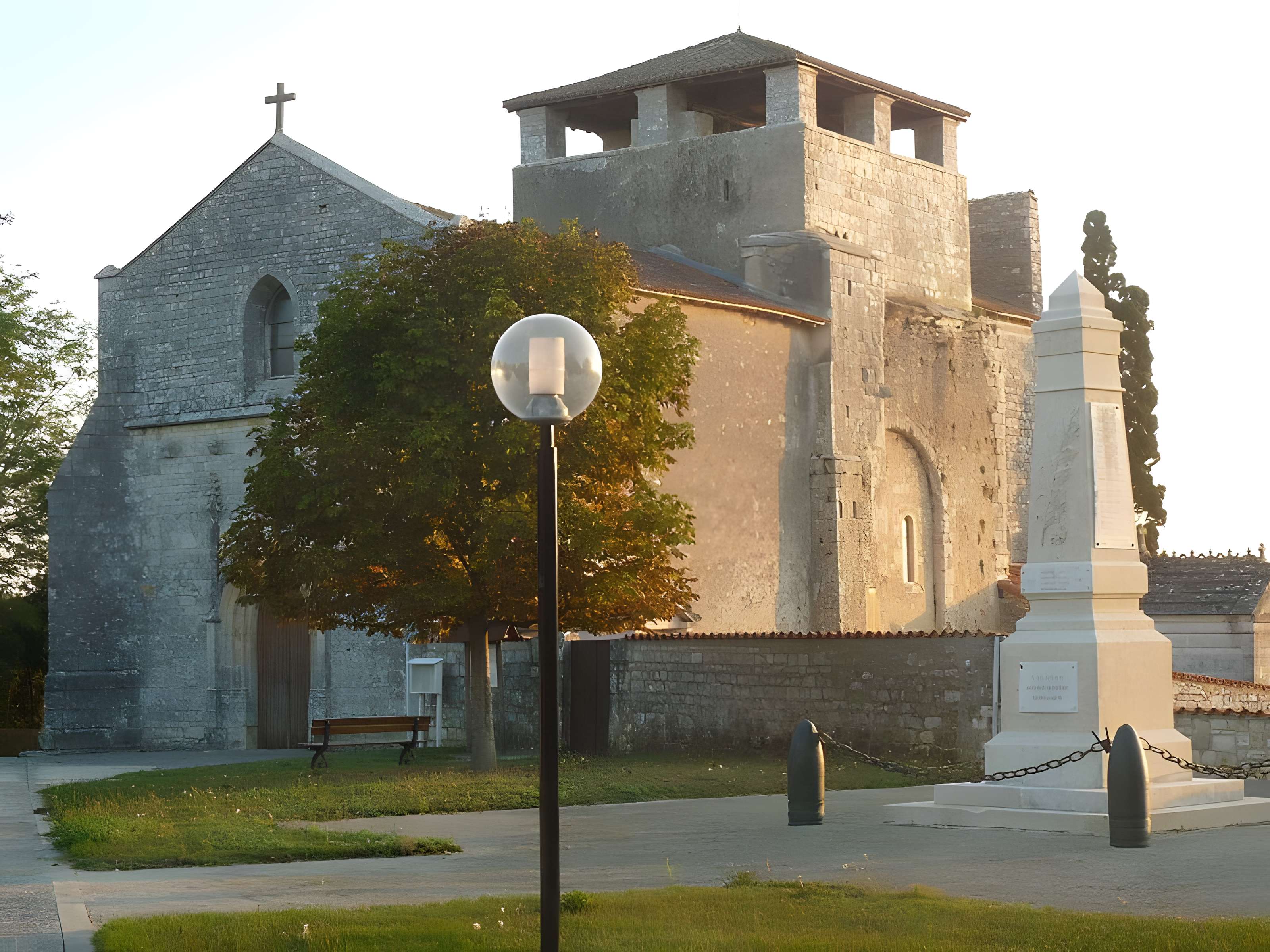 Église Saint-Cybard de Rivières