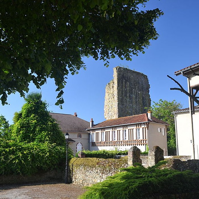 Photo de Église Saint-Cyr-et-Sainte-Julitte de Castelnau-Rivière-Basse