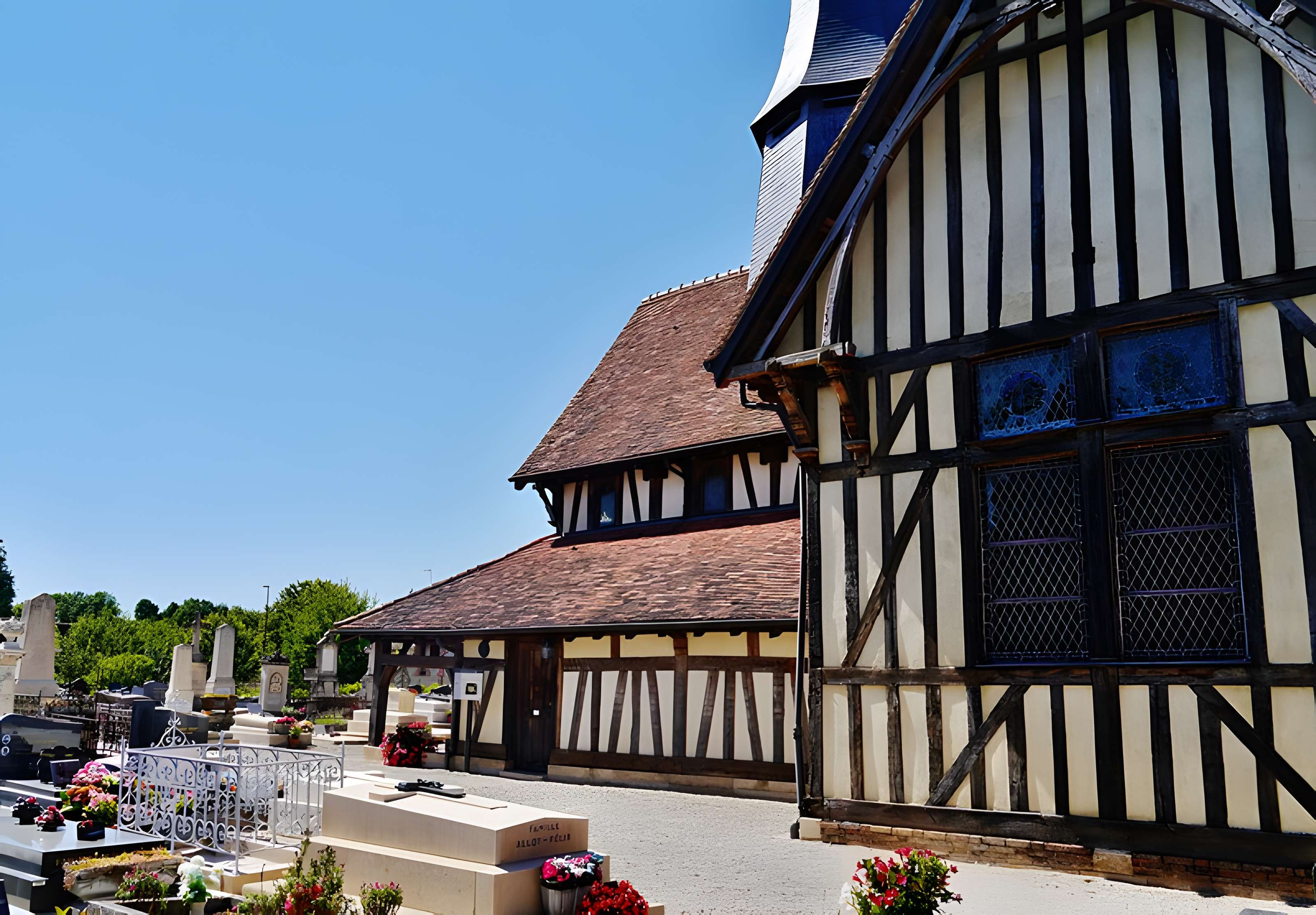 Église Saint-Julien-l'Hospitalier-et-Saint-Blaise de Longsols