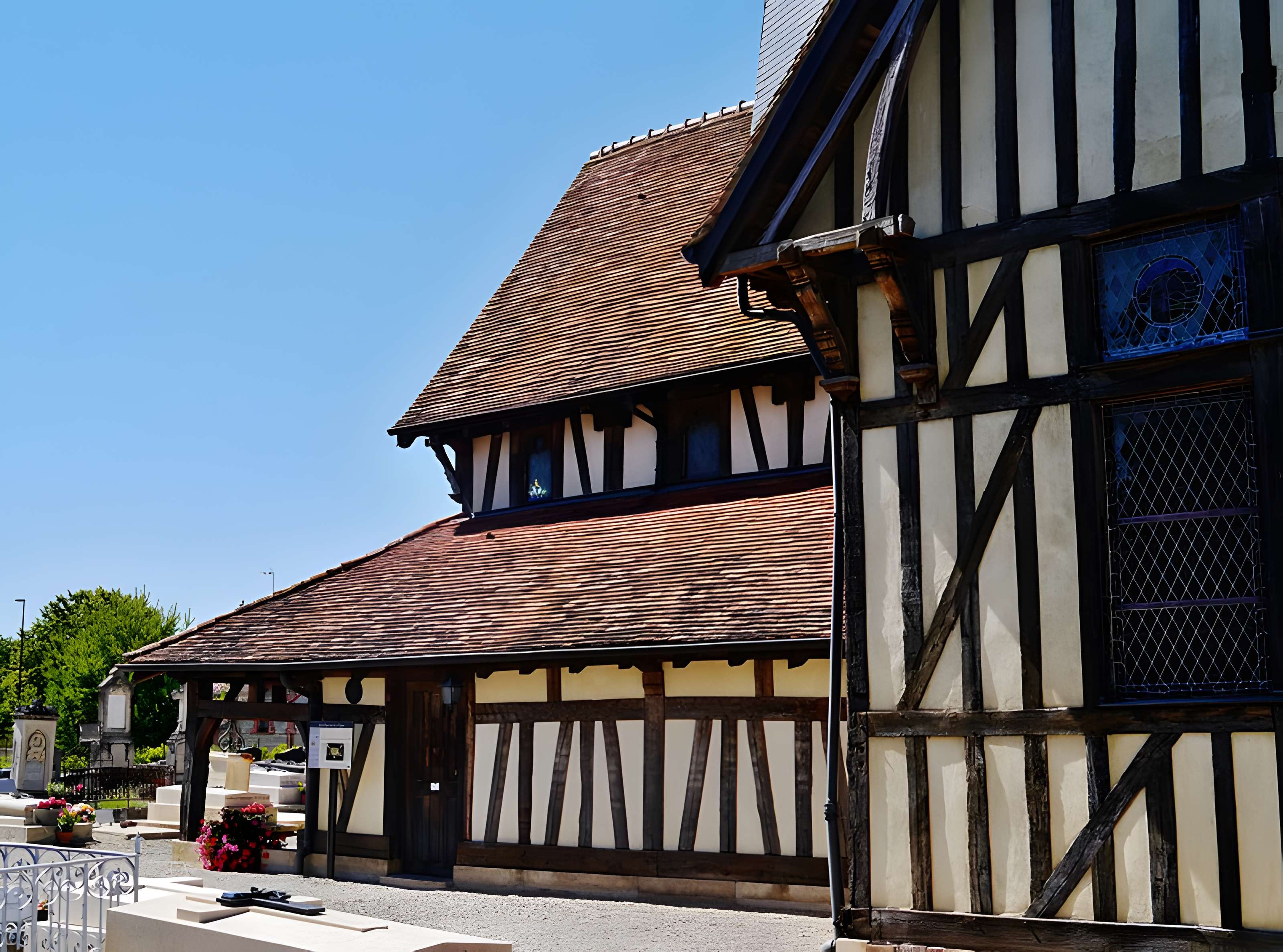 Église Saint-Julien-l'Hospitalier-et-Saint-Blaise de Longsols