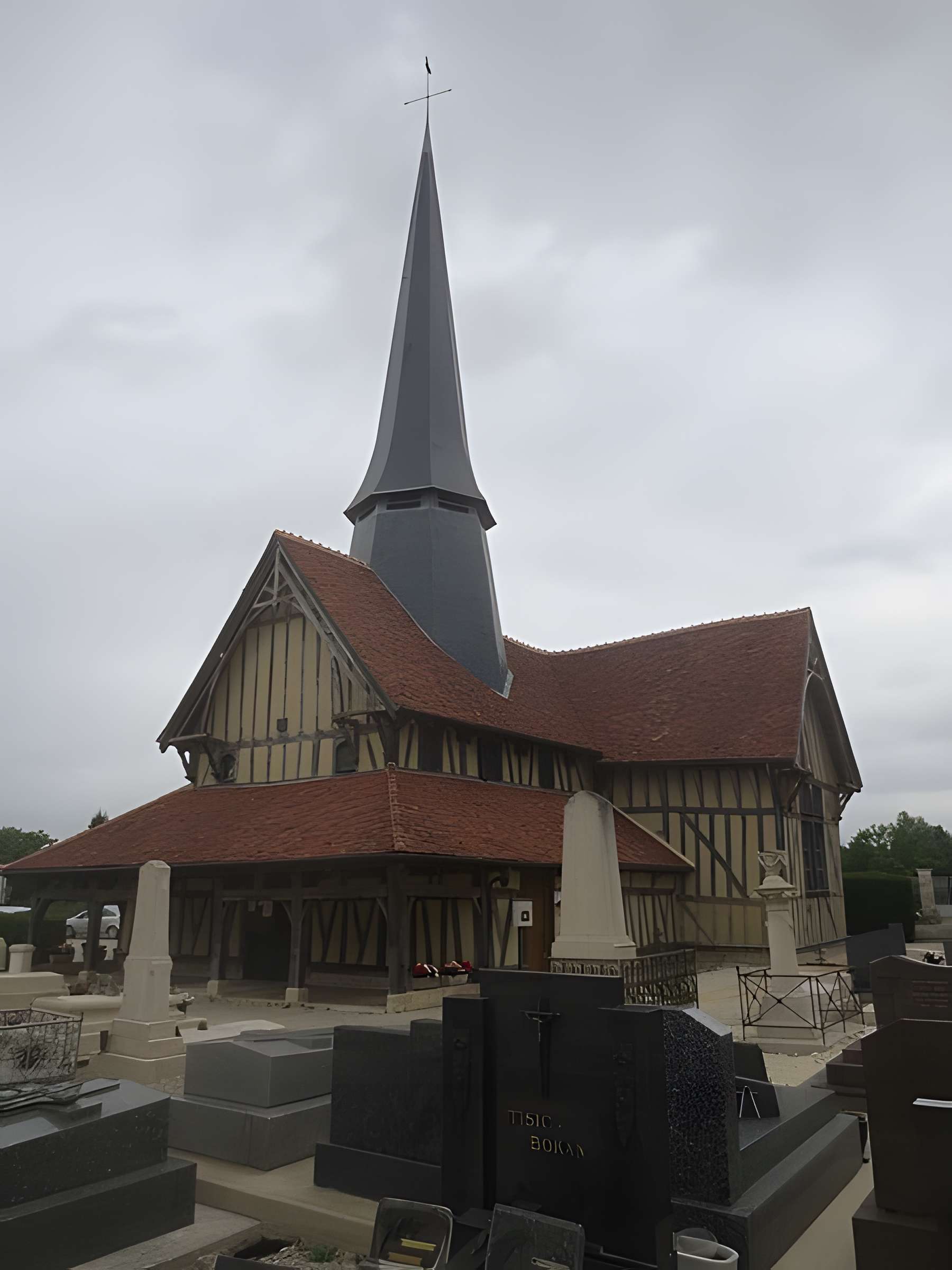 Église Saint-Julien-l'Hospitalier-et-Saint-Blaise de Longsols