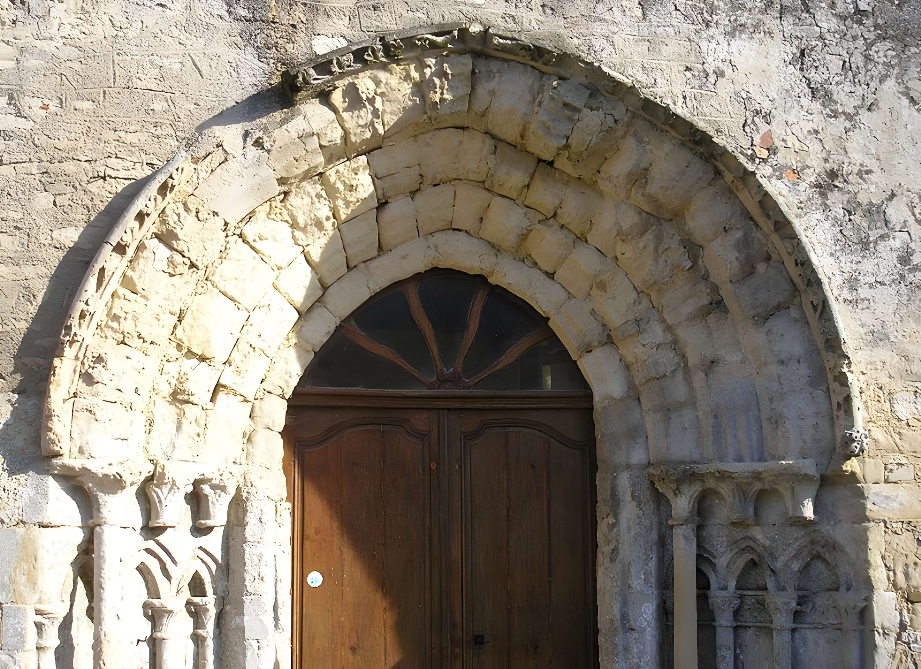 Église Saint-Cyr-et-Sainte-Julitte de Noron-l'Abbaye