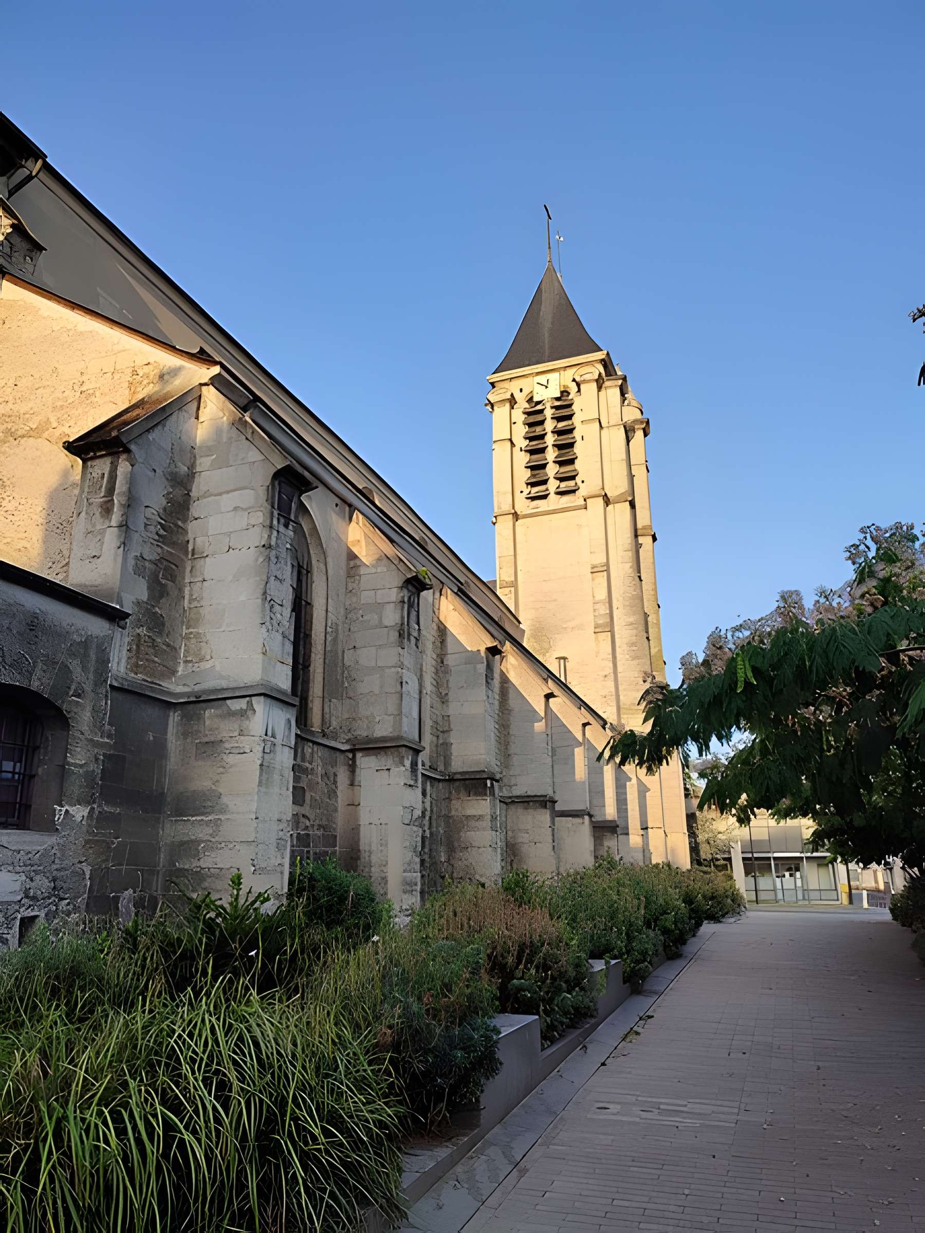 Église Saint-Cyr-Sainte-Julitte de Villejuif