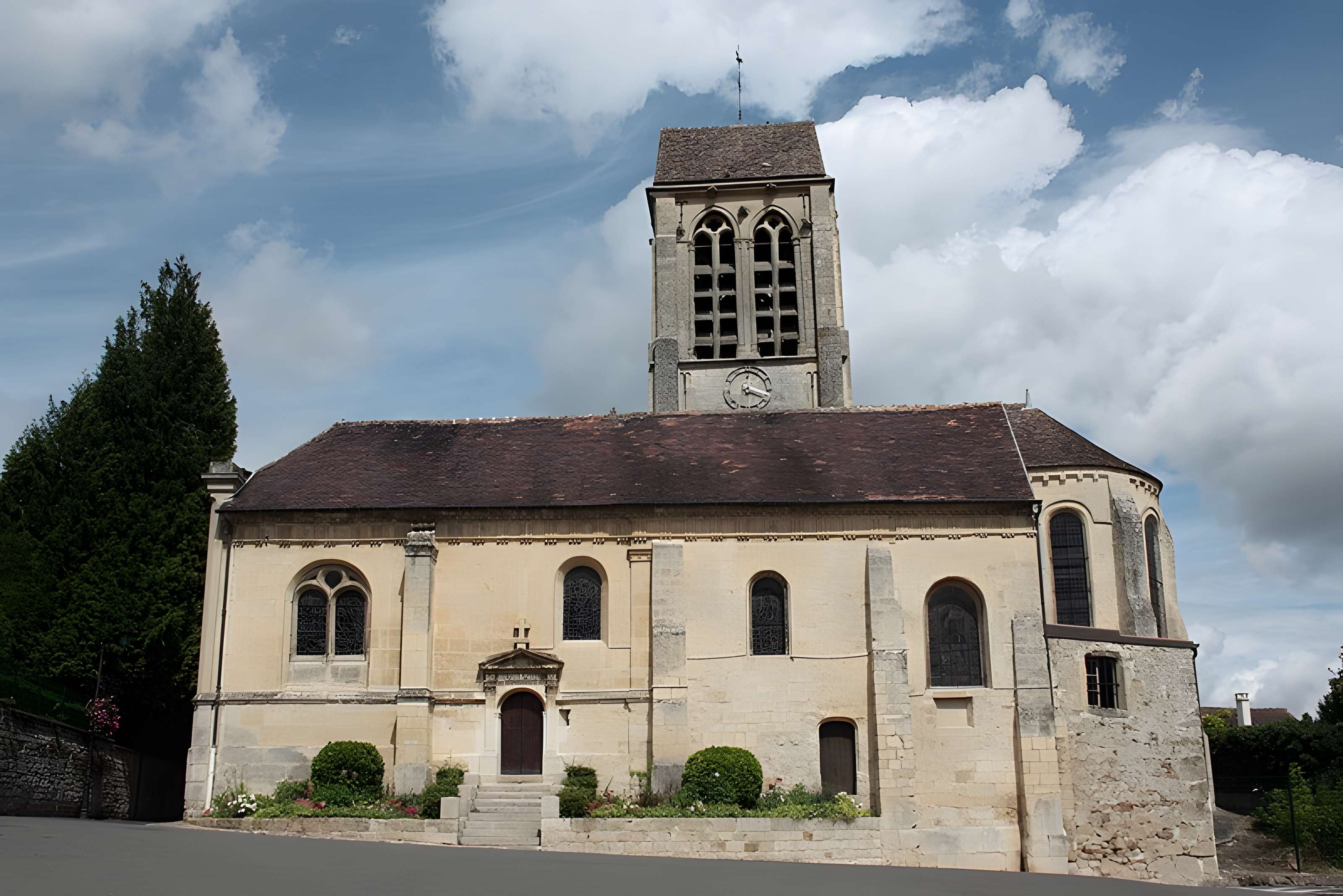 Église Saint-Denis de Jouy-le-Comte