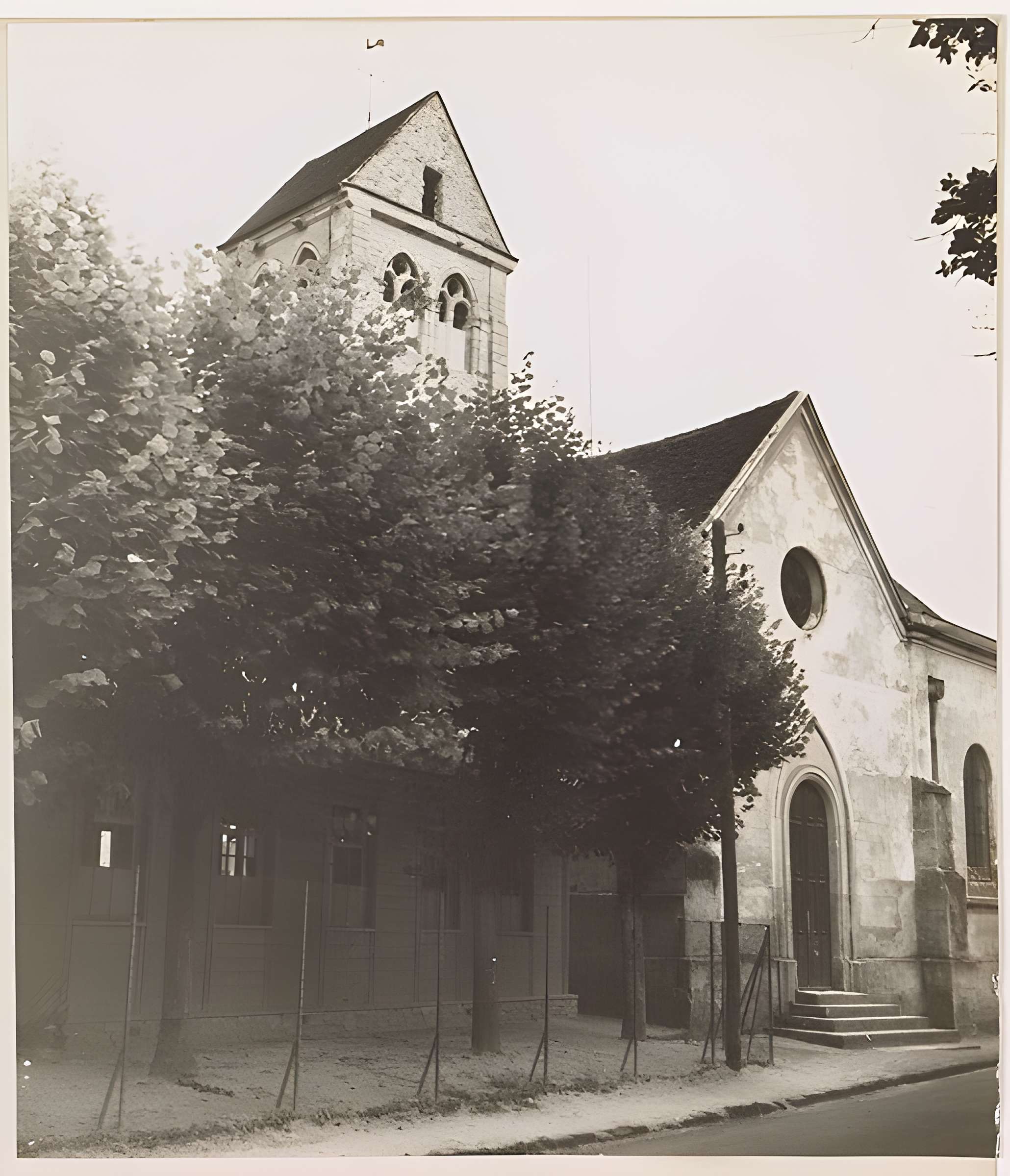 Église Saint-Denis de Jouy-le-Comte