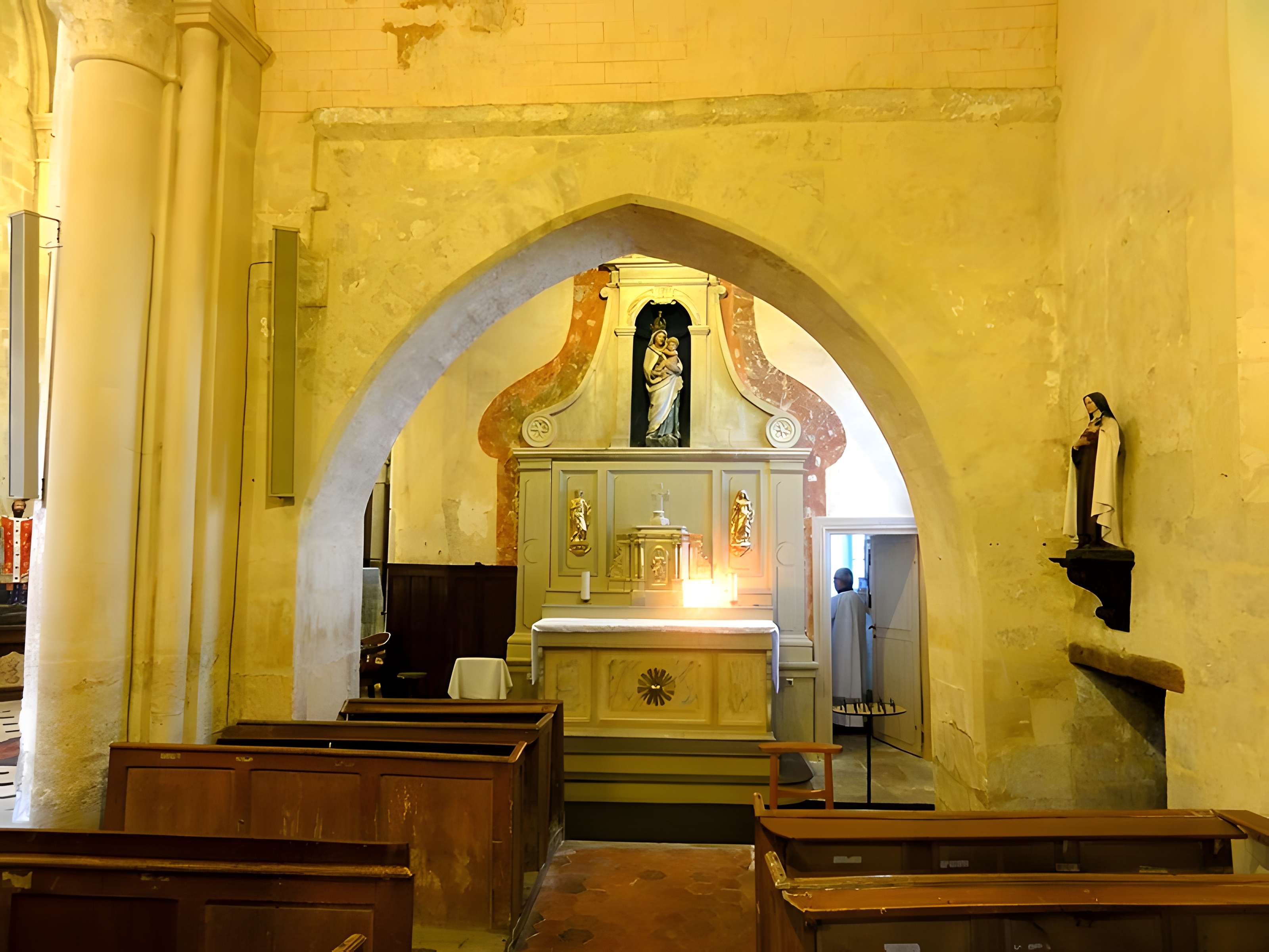 Église Saint-Denis de Jouy-le-Comte