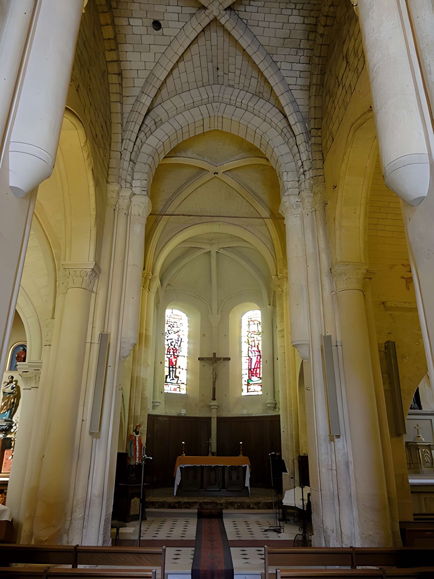 Église Saint-Denis de Jouy-le-Comte