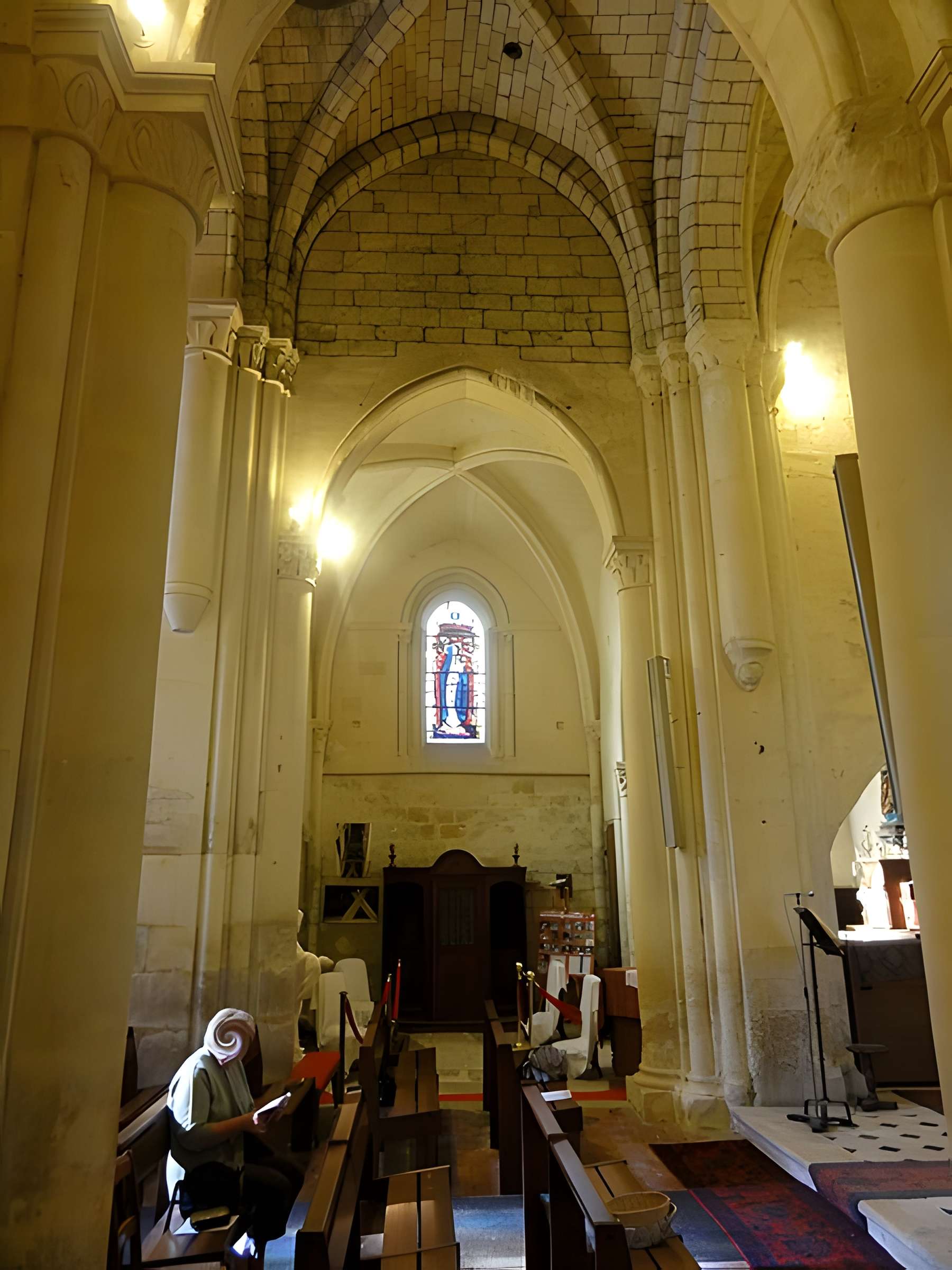 Église Saint-Denis de Jouy-le-Comte