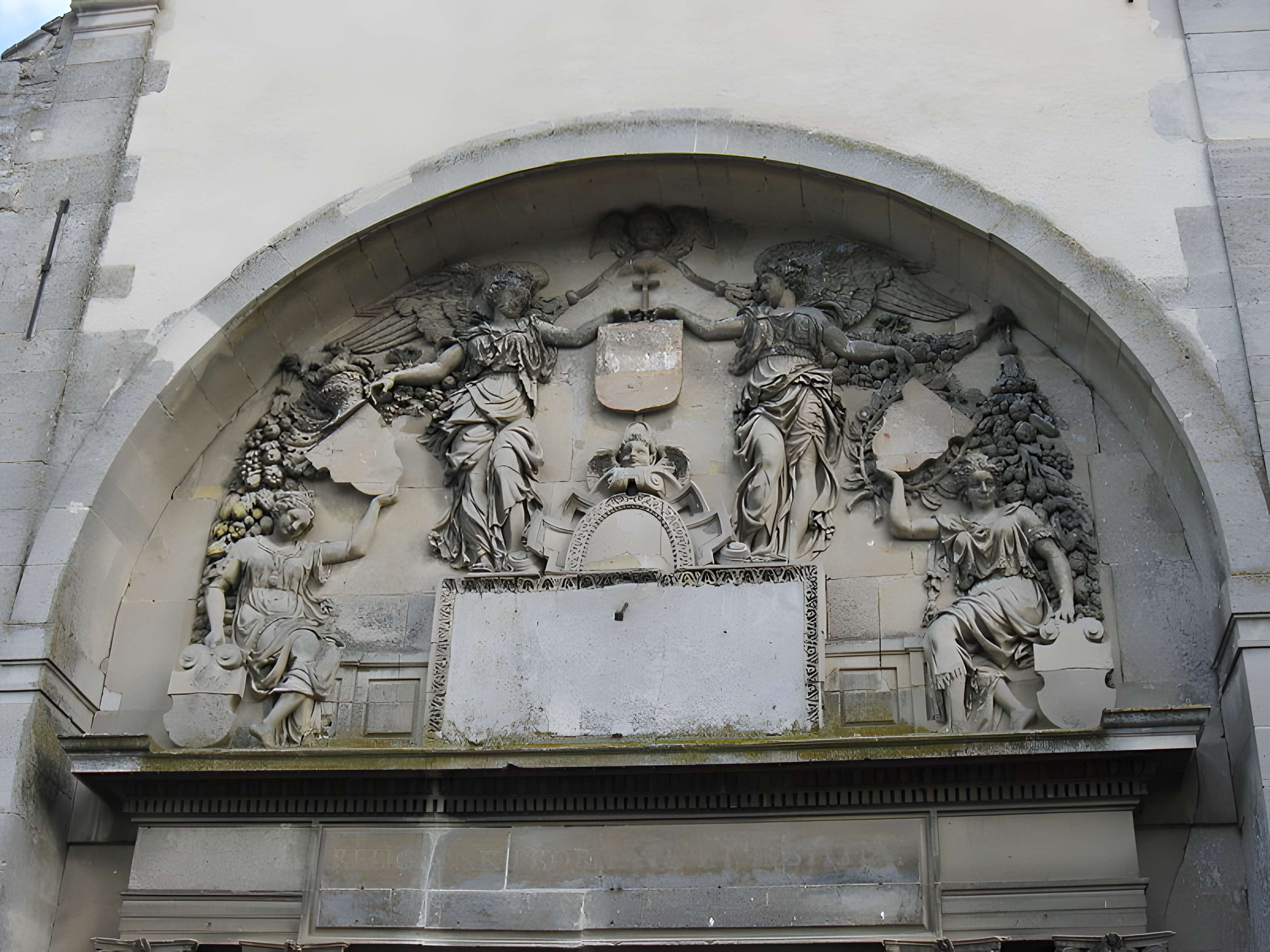 Église Saint-Denis de Nantouillet