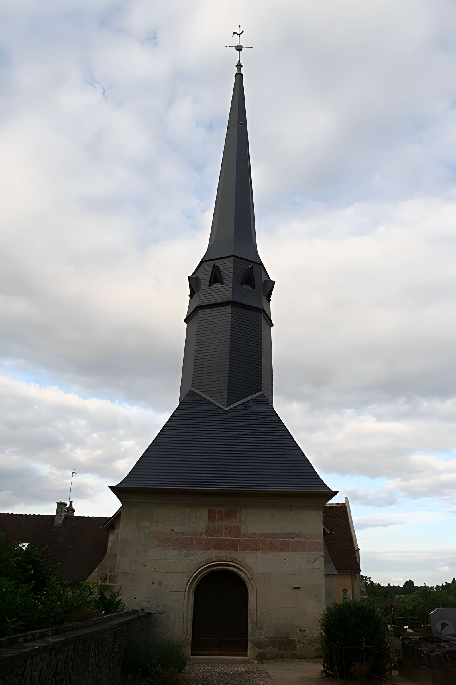 Église Saint-Denis de Saint-Denis-sur-Huisne