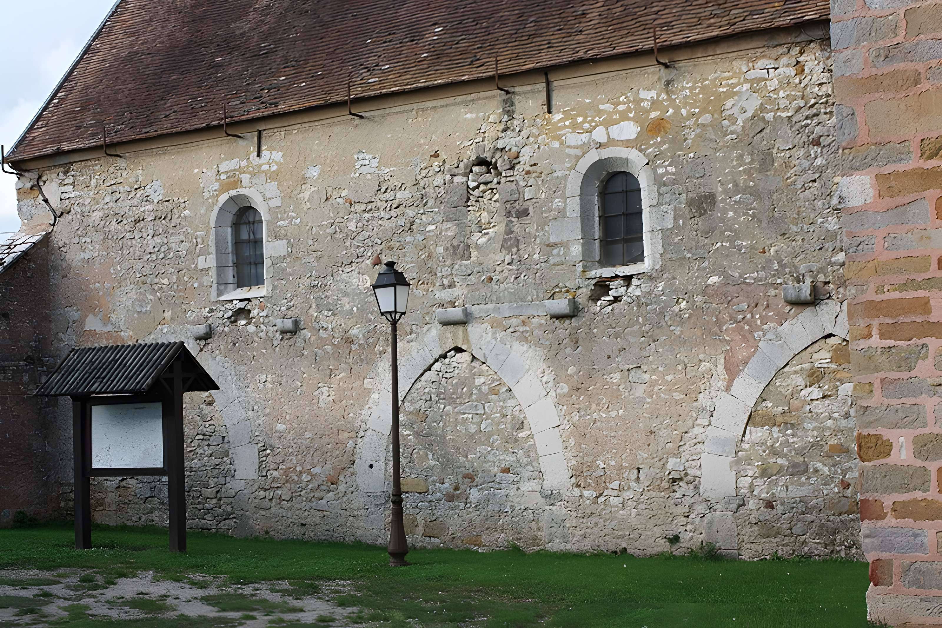 Église Saint-Denis de Savins