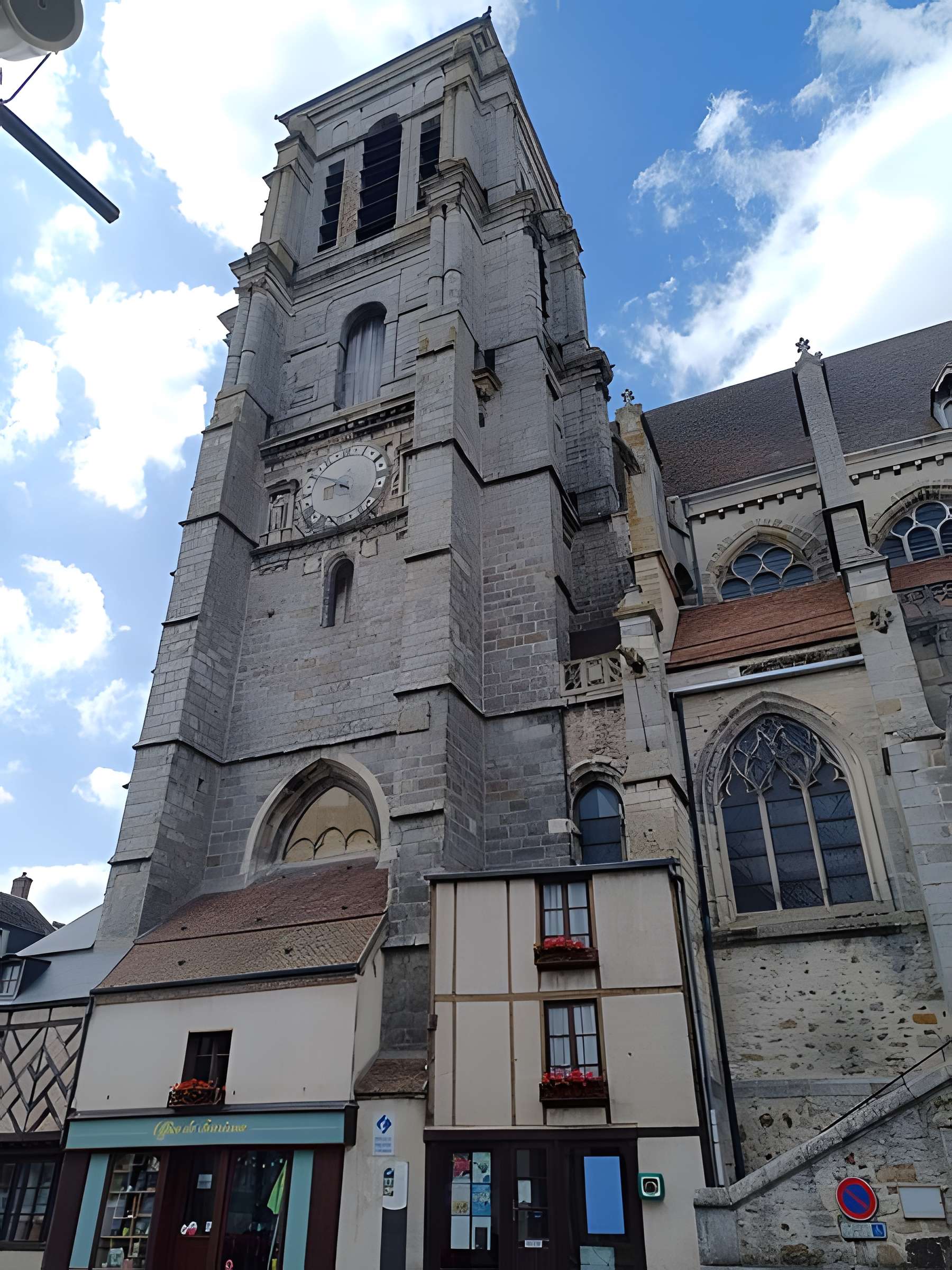 Église Saint-Denis de Sézanne