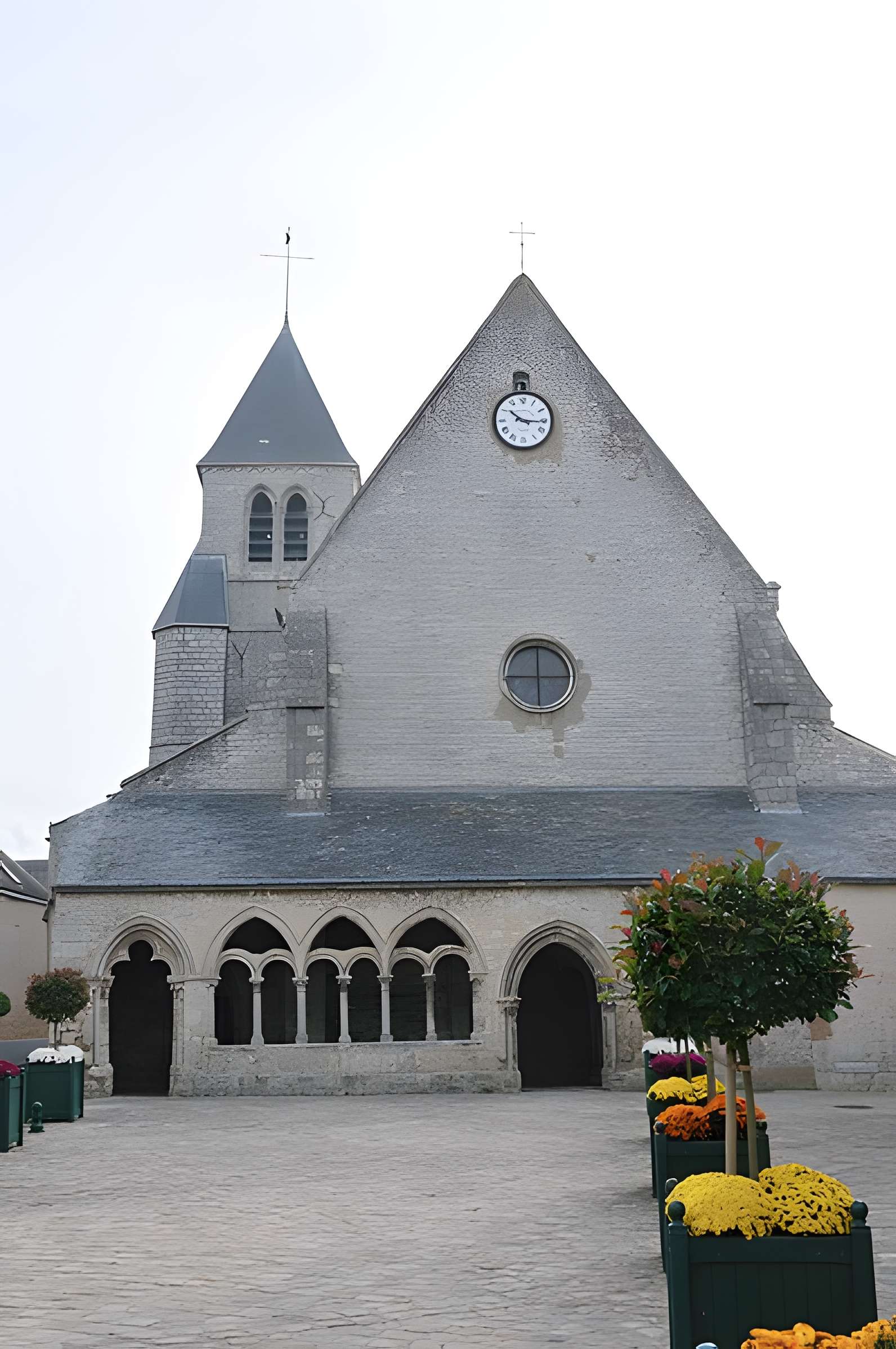 Église Saint-Denis de Toury
