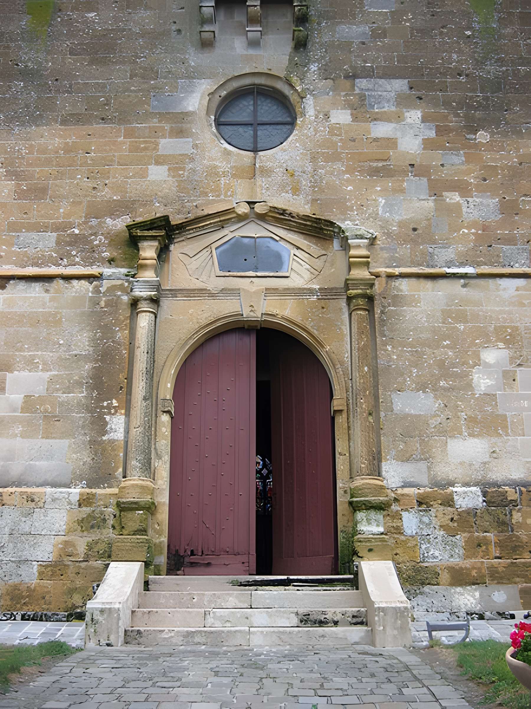 Église Saint-Juvin de Saint-Juvin