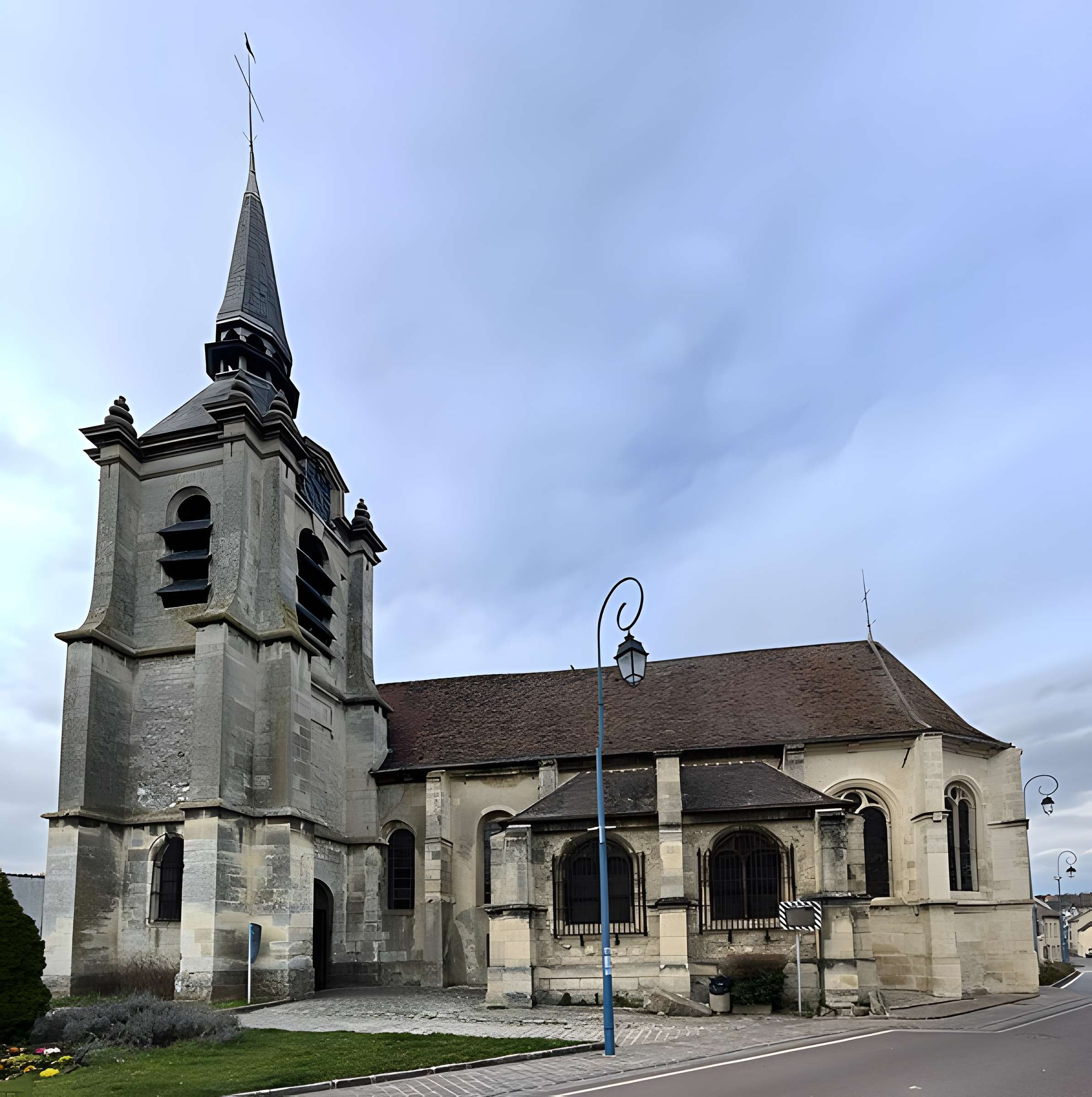 Église Saint-Denis du Thillay
