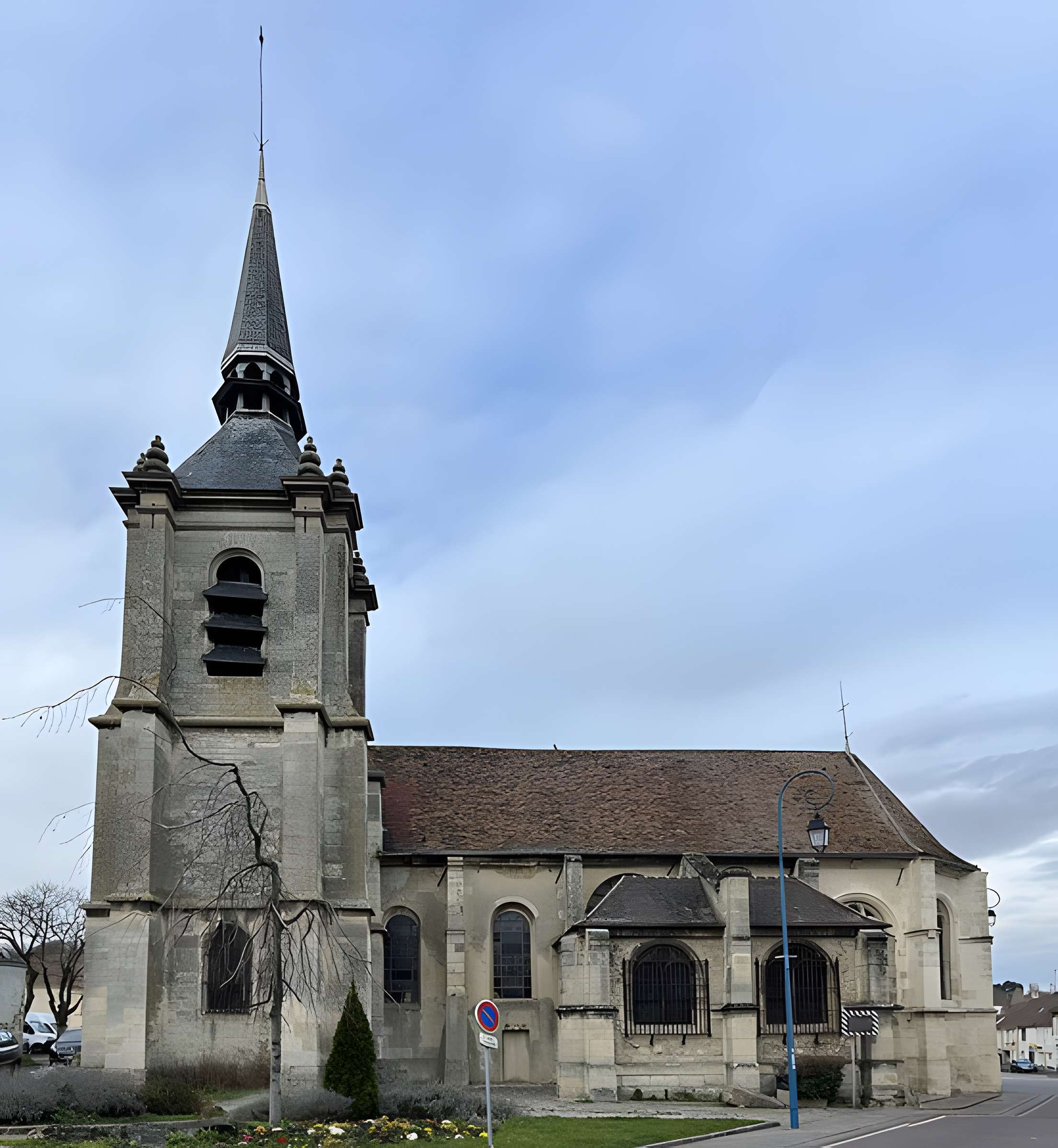 Église Saint-Denis du Thillay