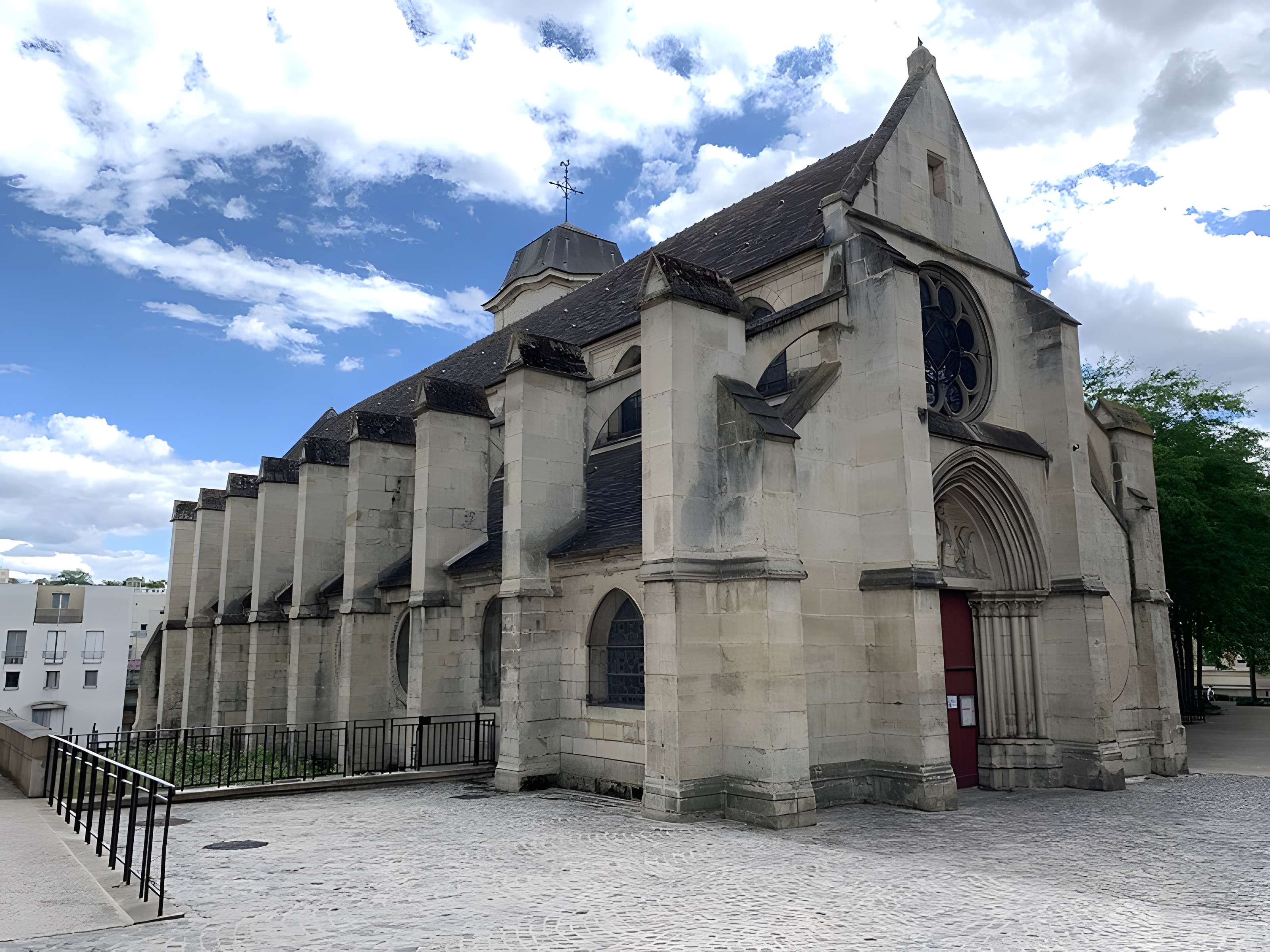 Église Saint-Denys d'Arcueil