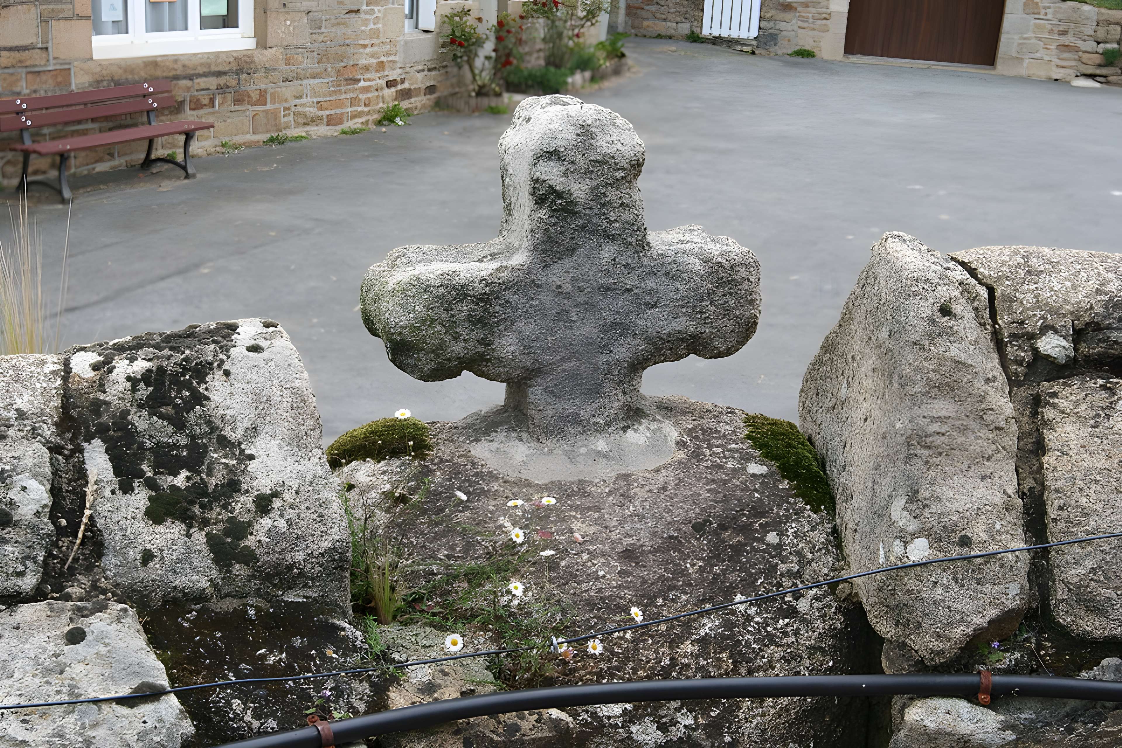 Église Saint-Dogmaël de Ploulec'h