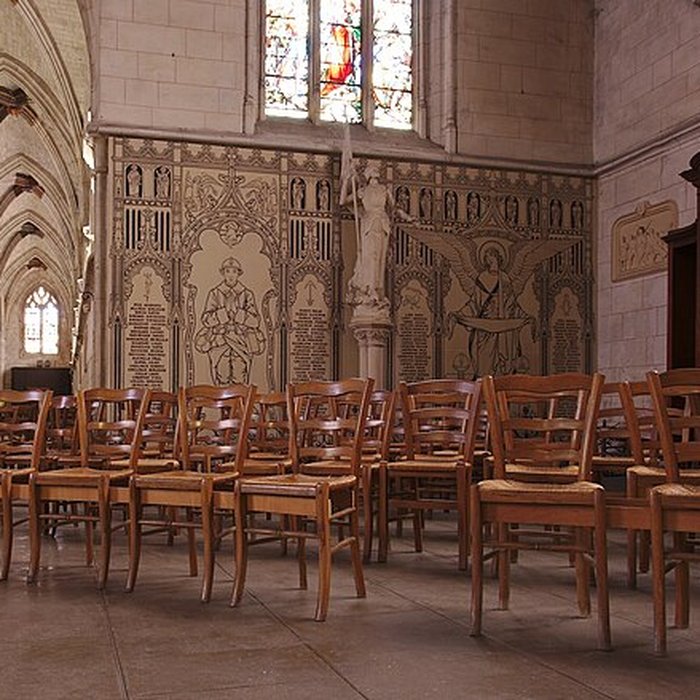 Photo de Église Sainte-Croix de Bernay