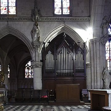 Église Sainte-Croix de Bernay