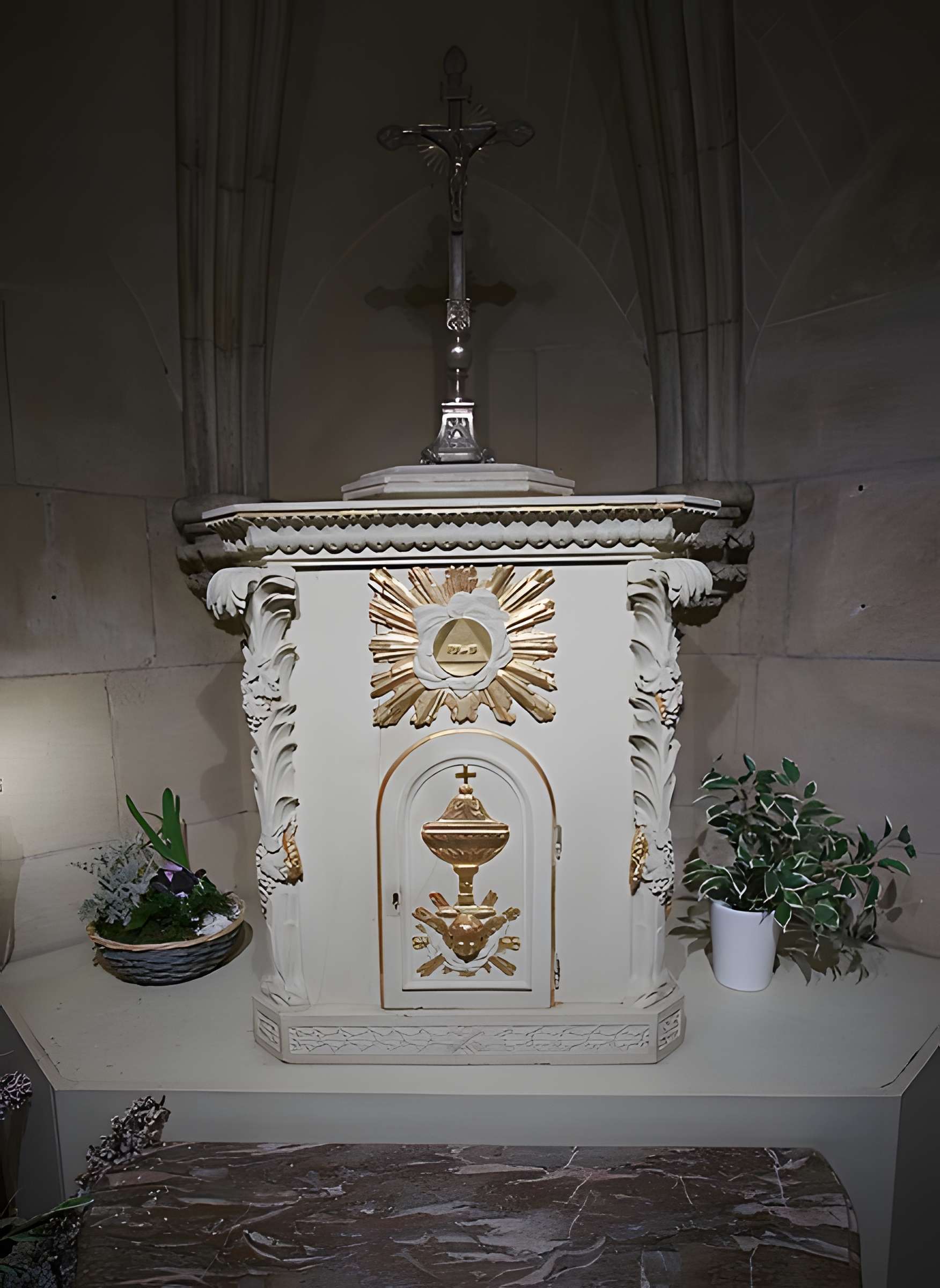 Église Sainte-Croix de Bernay