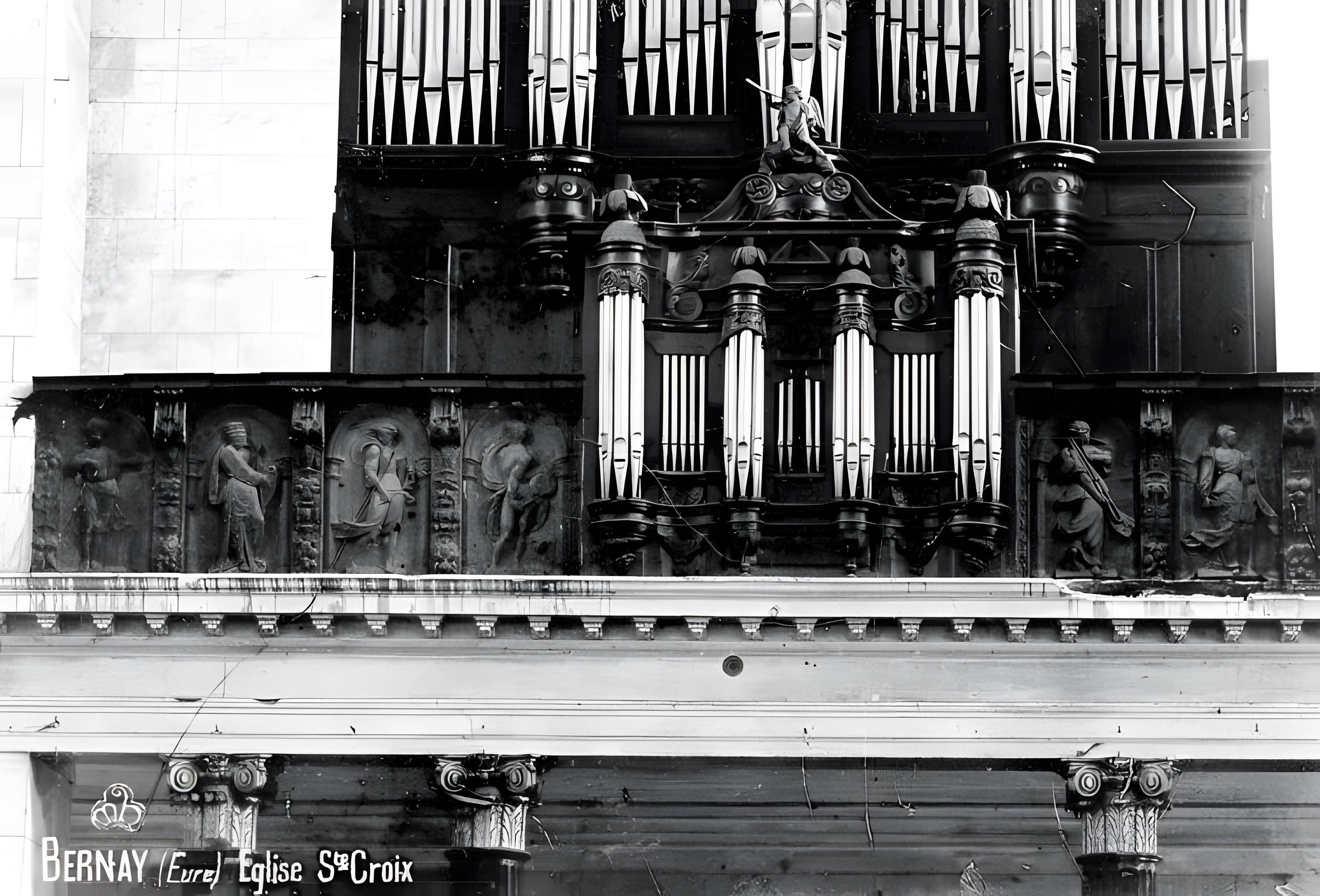 Église Sainte-Croix de Bernay