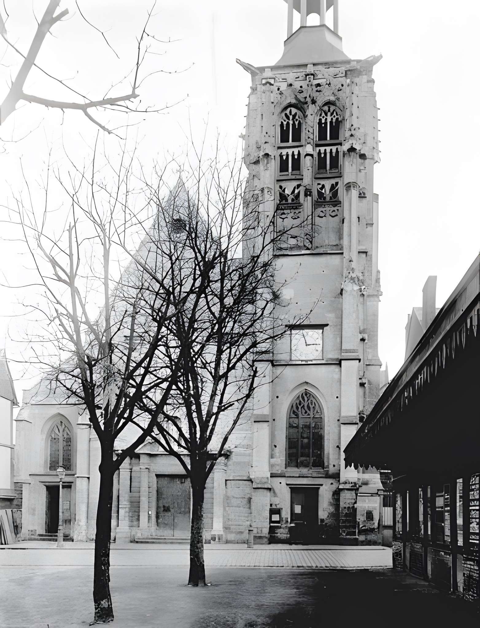 Église Sainte-Croix de Bernay