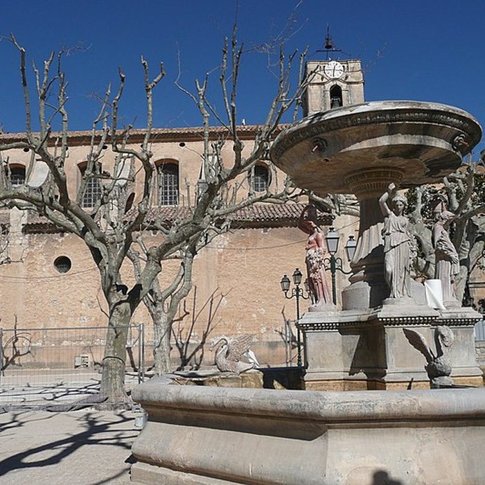 Photo de Église Sainte-Croix de Maussane-les-Alpilles