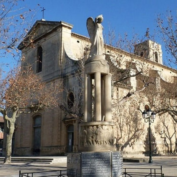 Photo de Église Sainte-Croix de Maussane-les-Alpilles